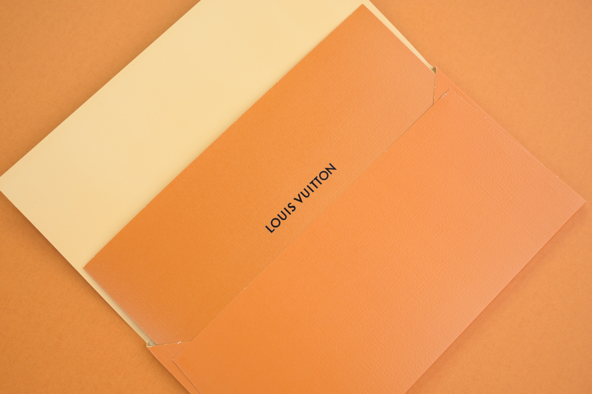 LOUIS VUITTON - finekick.vip