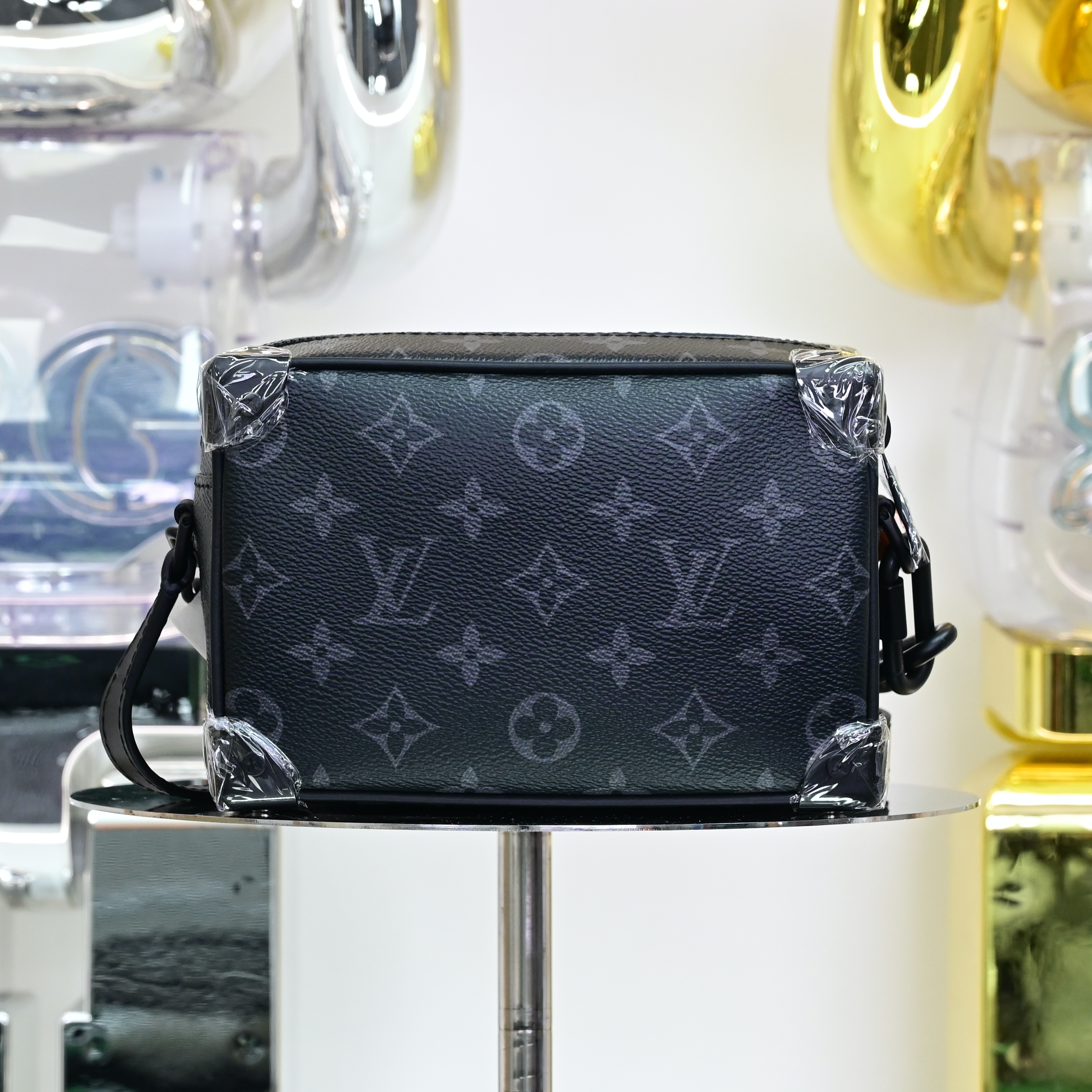 LOUIS VUITTON - finekick.vip
