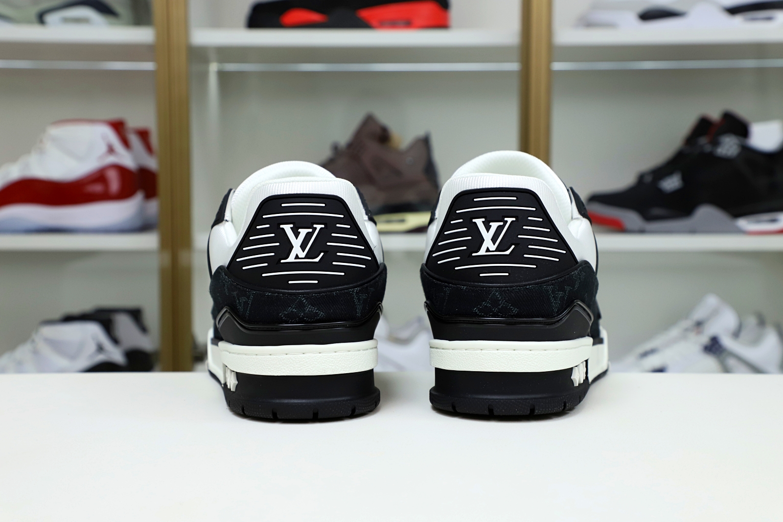 L/V  Trainer - finekick.vip