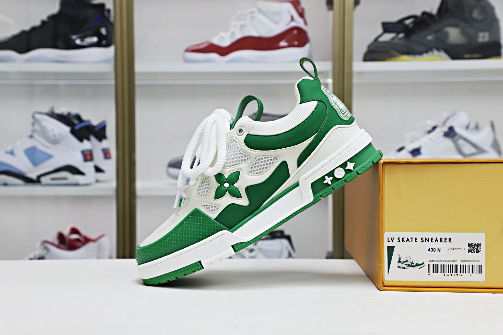 L/V  Trainer - finekick.vip