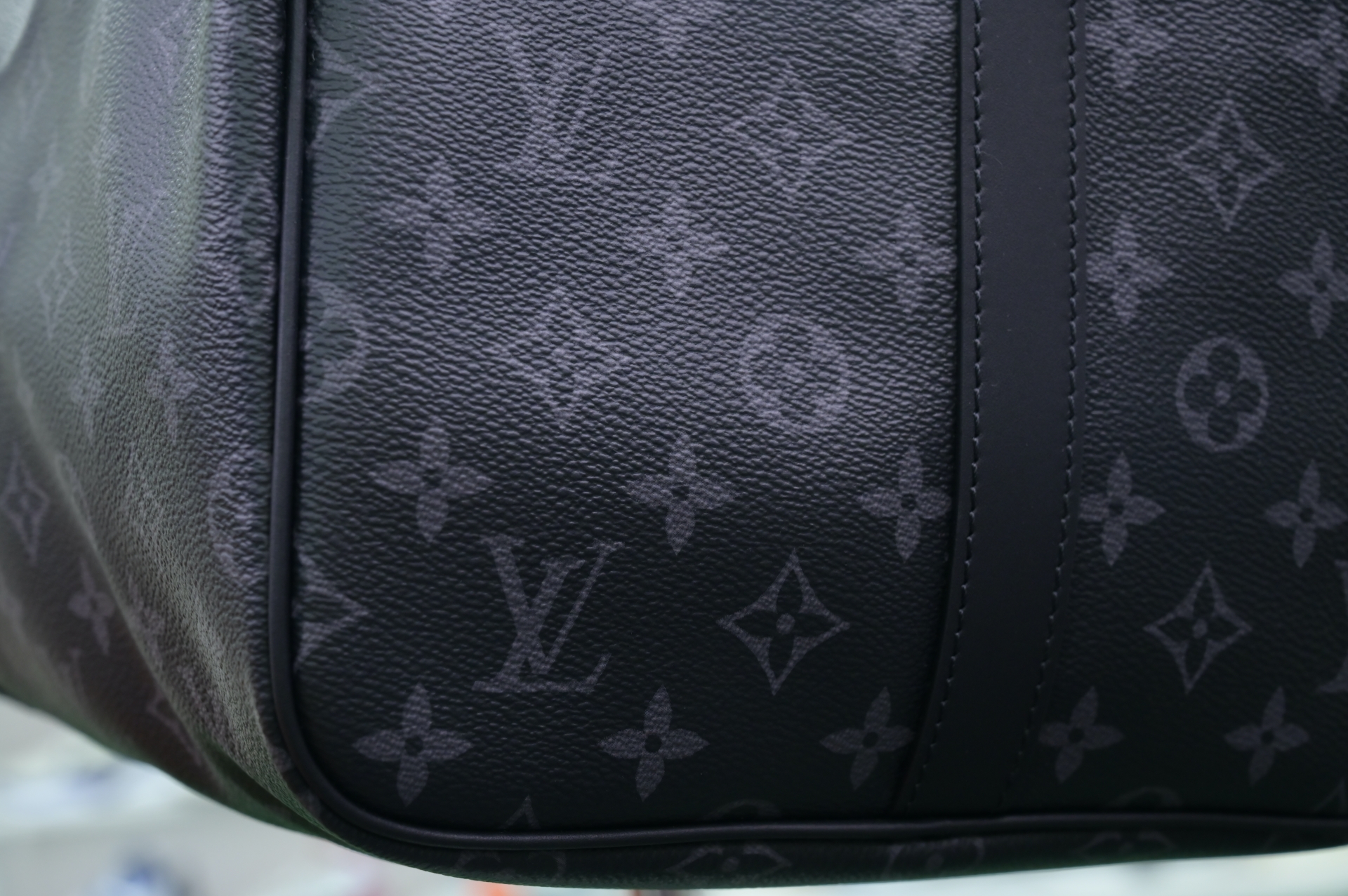 LOUIS VUITTON - finekick.vip
