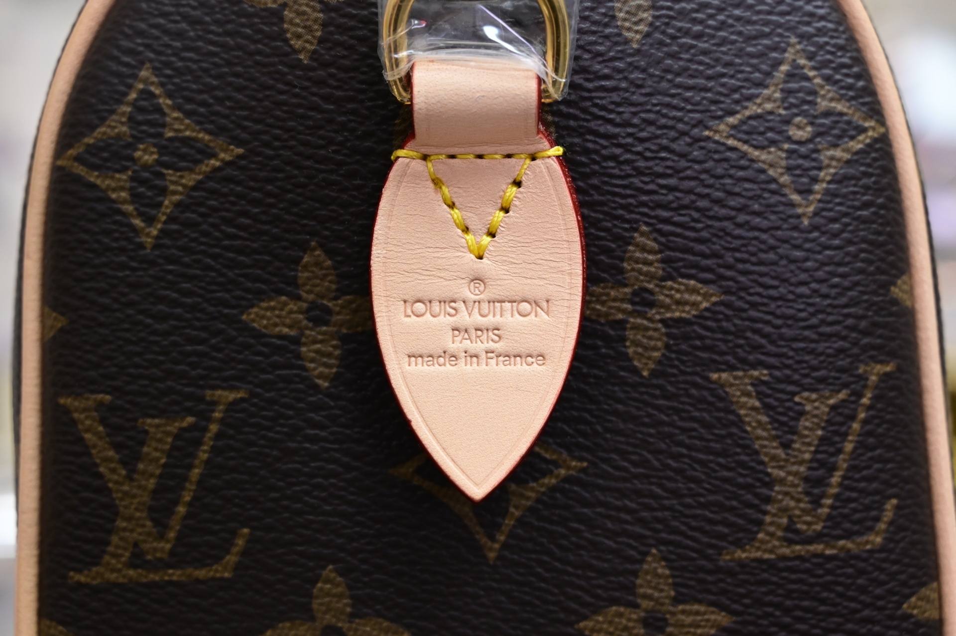 LOUIS VUITTON - finekick.vip