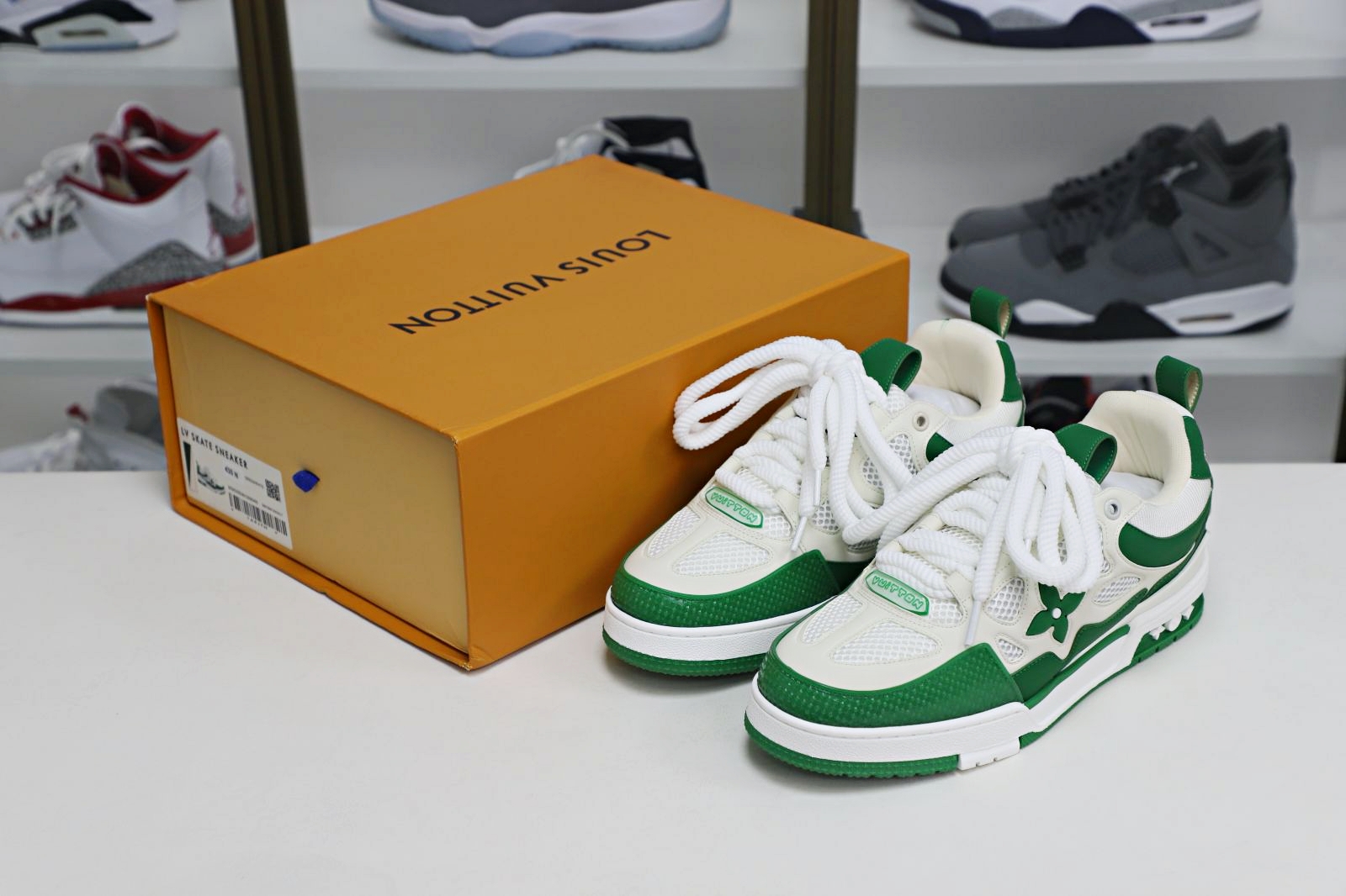 L/V  Trainer - finekick.vip