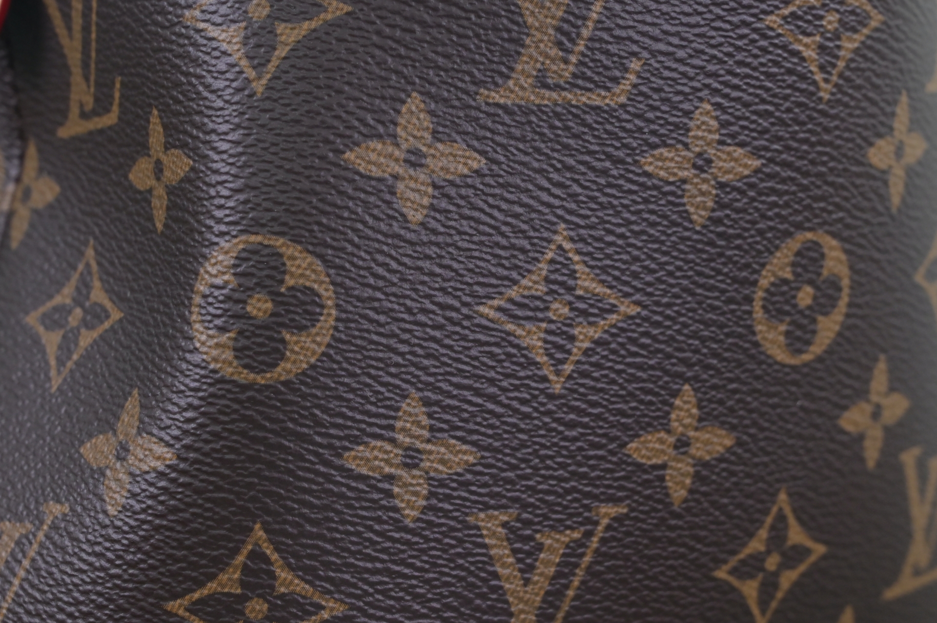 LOUIS VUITTON - finekick.vip