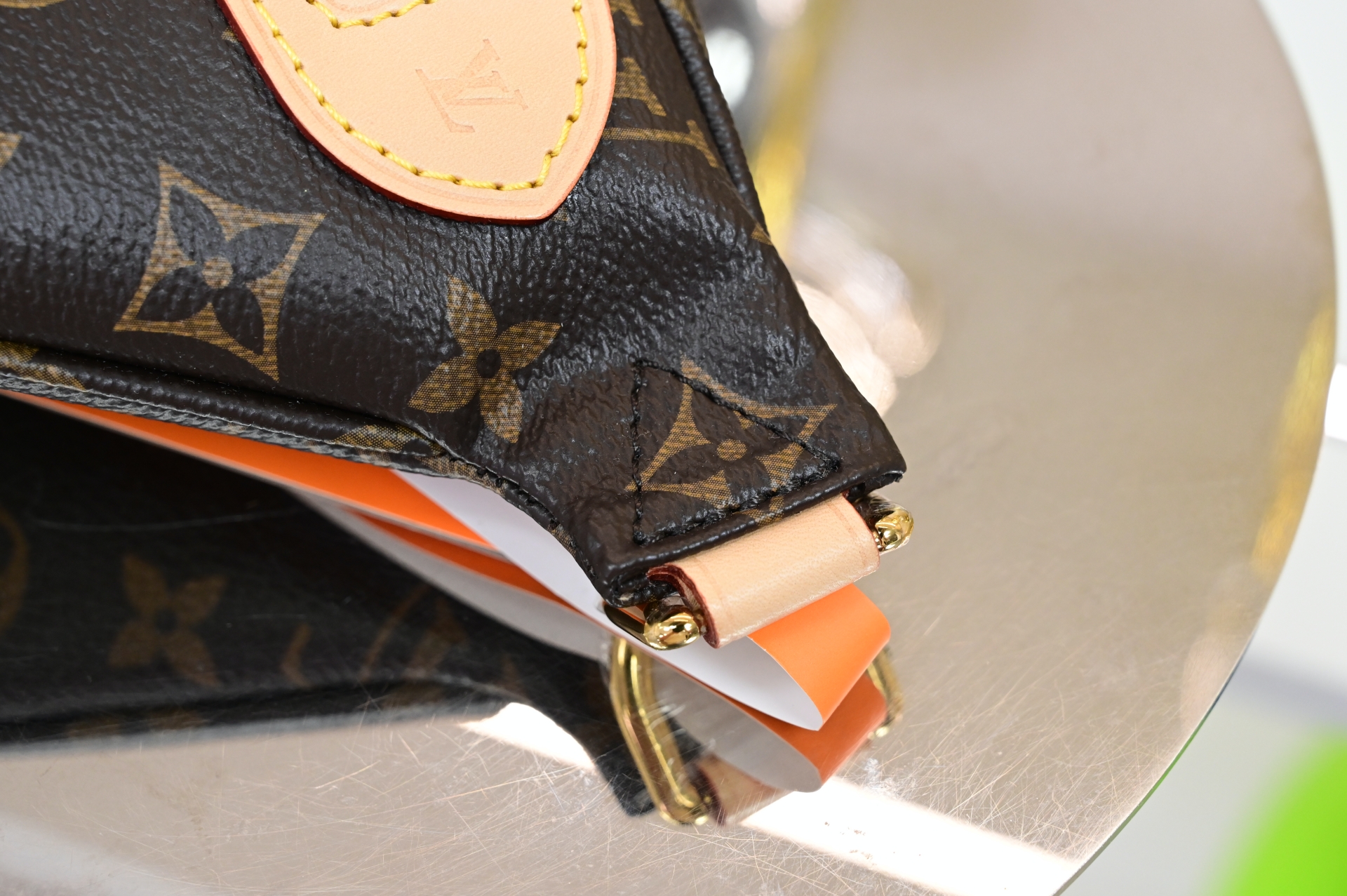 LOUIS VUITTON - finekick.vip