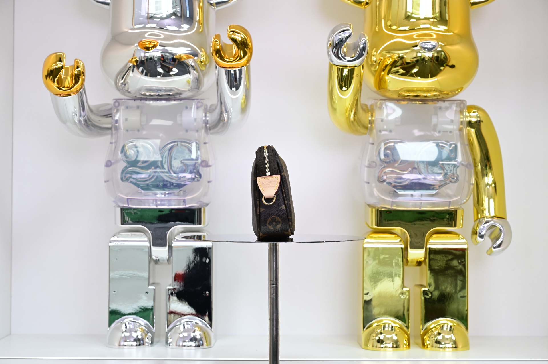 LOUIS VUITTON - finekick.vip