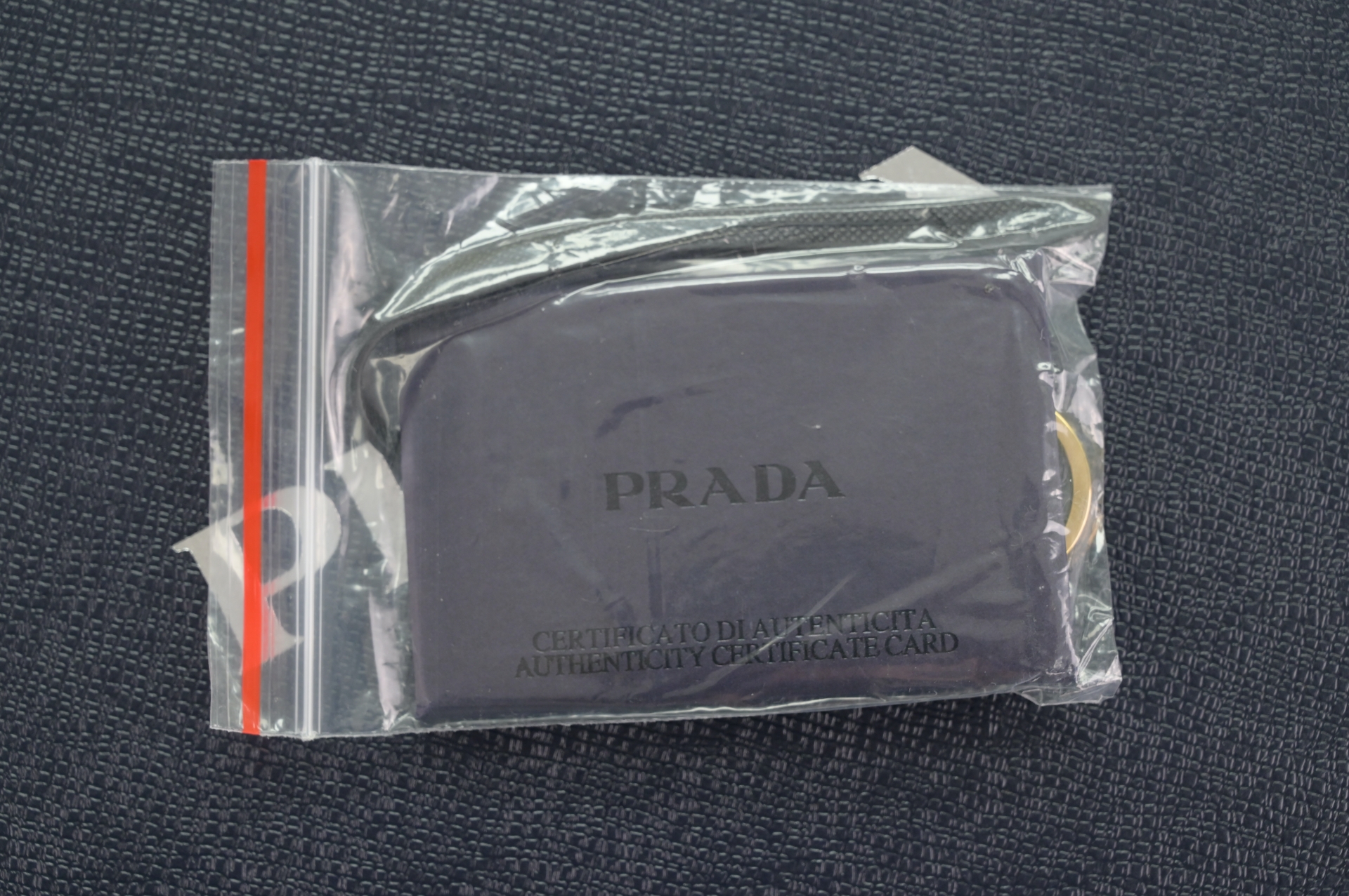 PRADA - finekick.vip