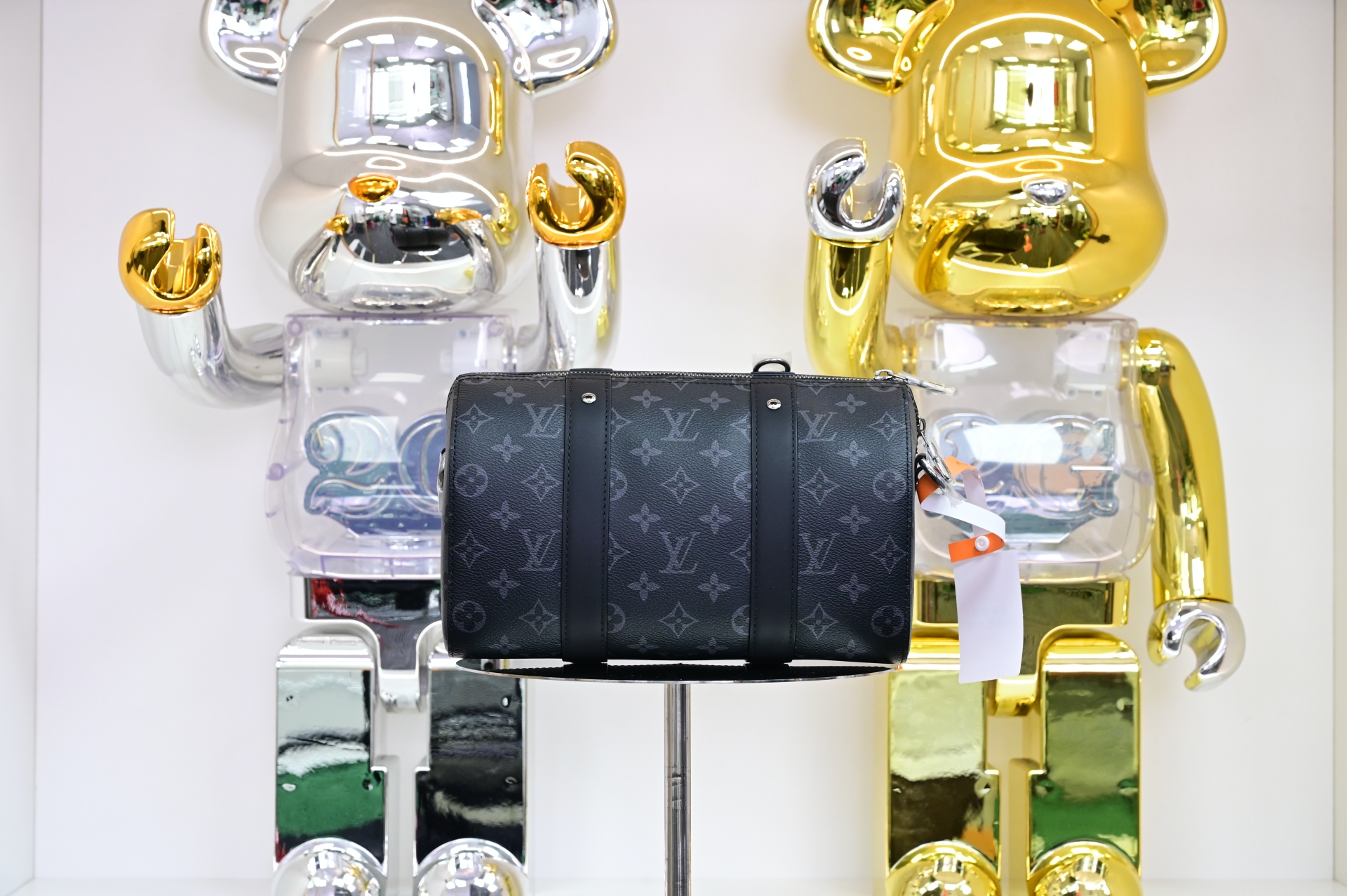 LOUIS VUITTON - finekick.vip