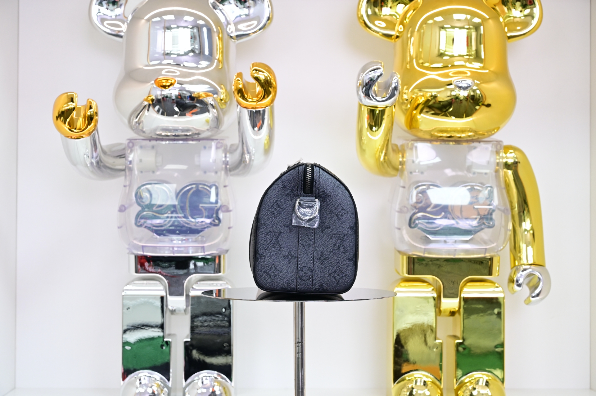 LOUIS VUITTON - finekick.vip