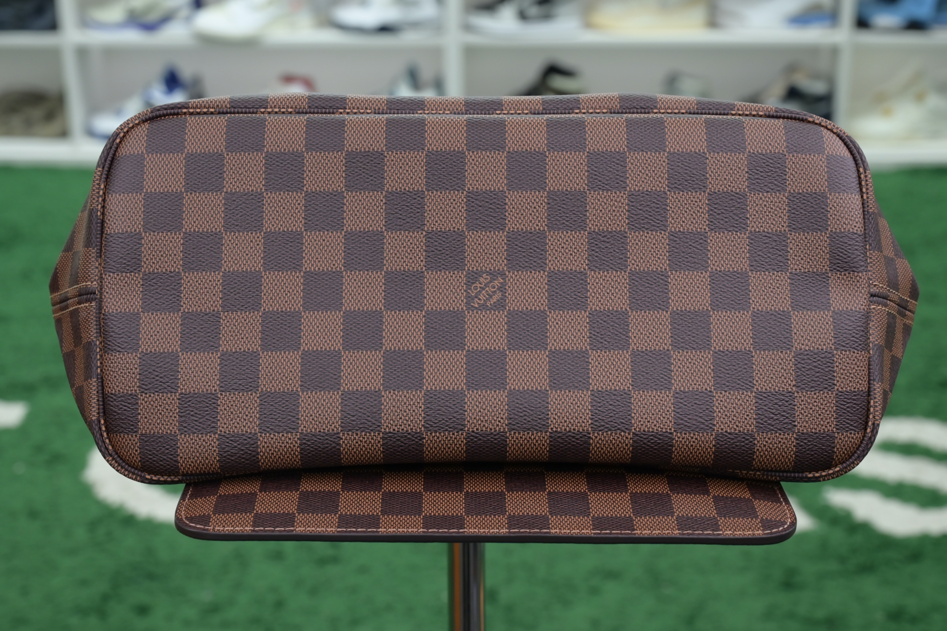 LOUIS VUITTON - finekick.vip