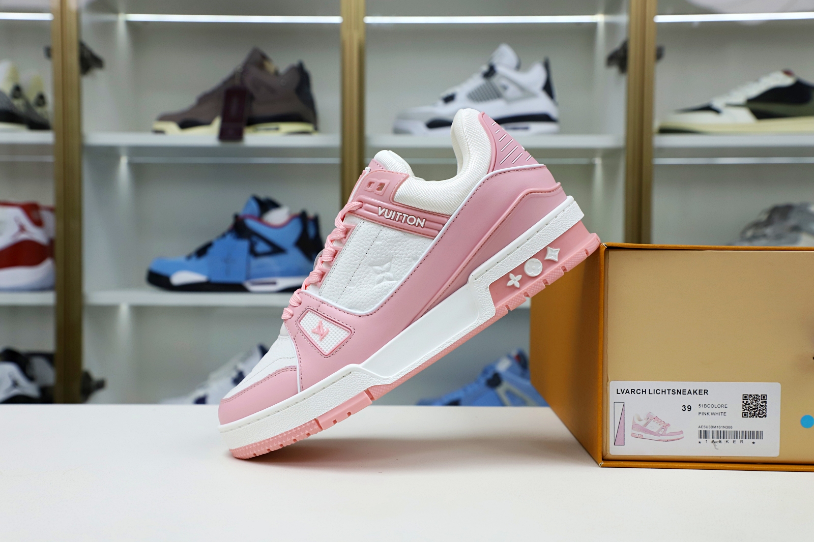 L/V  Trainer - finekick.vip