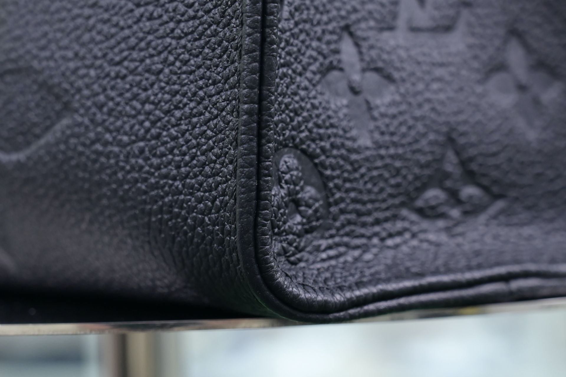 LOUIS VUITTON - finekick.vip