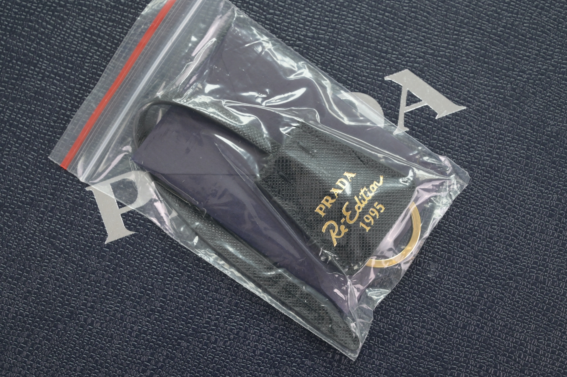 PRADA - finekick.vip