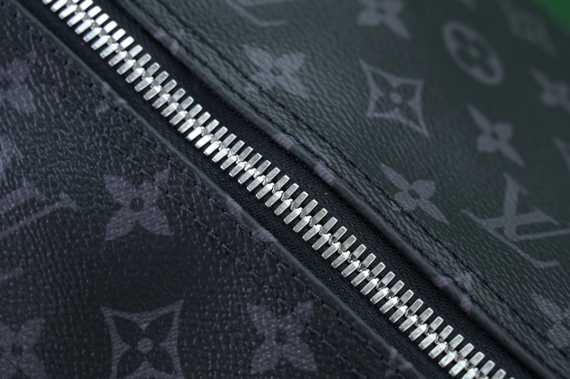 LOUIS VUITTON - finekick.vip