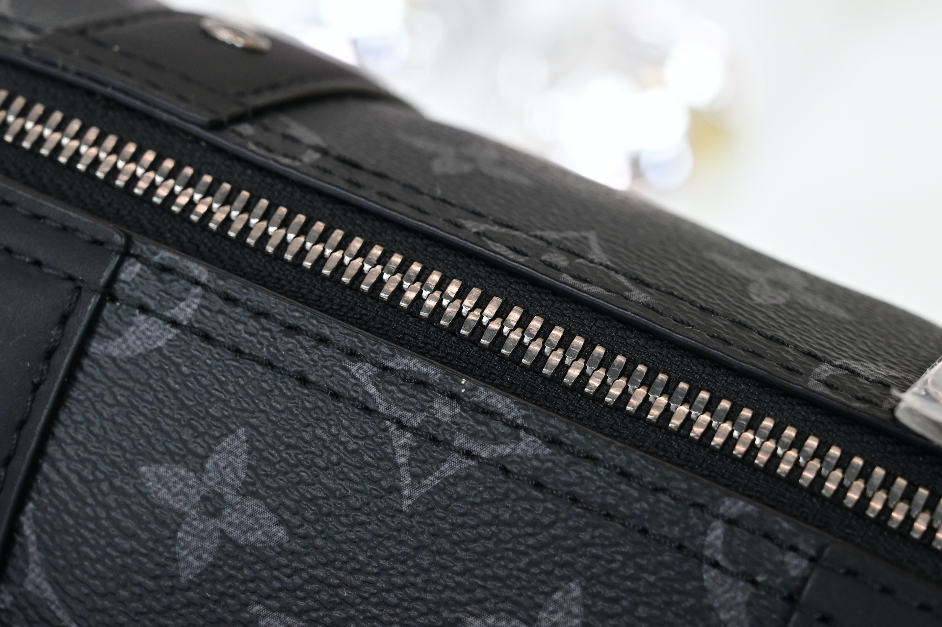 LOUIS VUITTON - finekick.vip