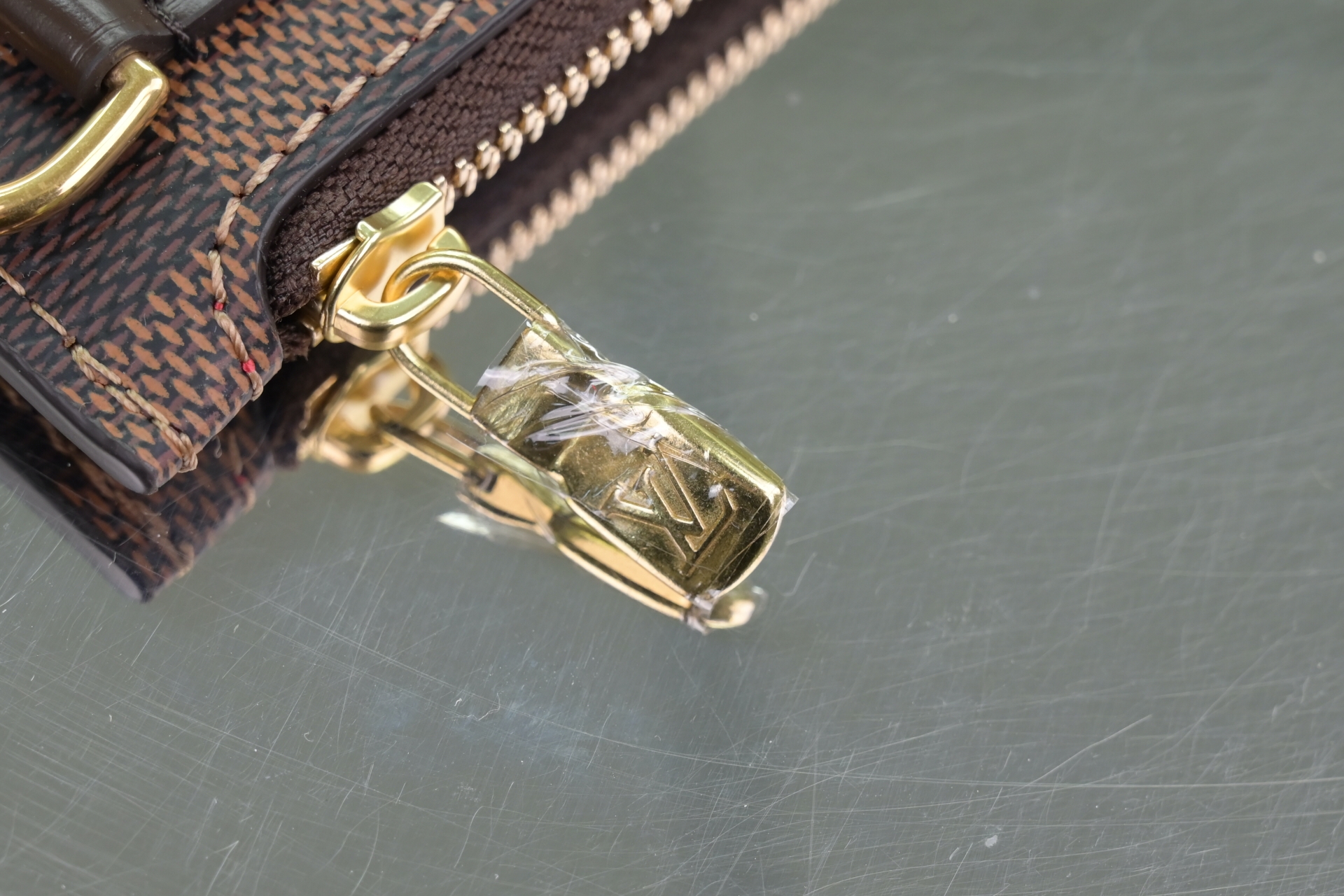 LOUIS VUITTON - finekick.vip