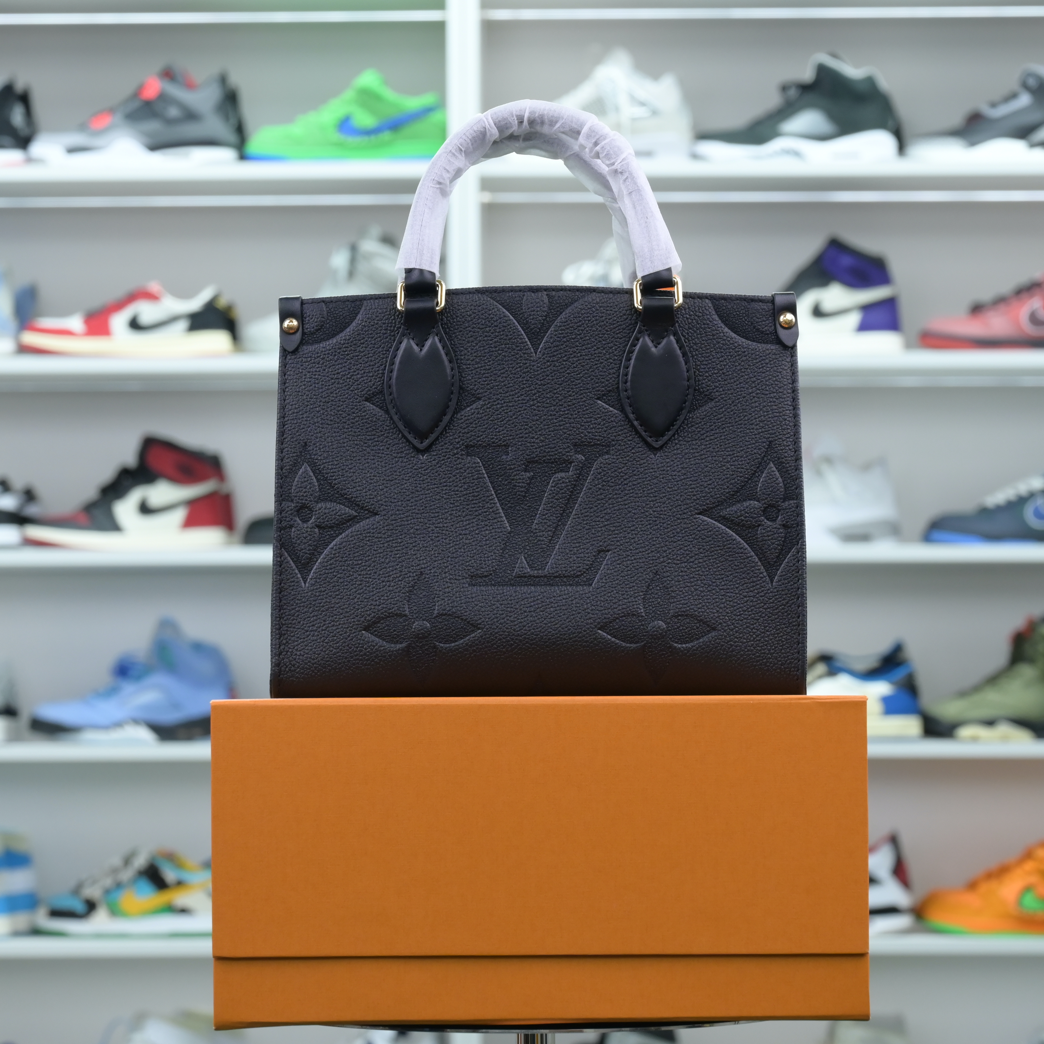 LOUIS VUITTON - finekick.vip