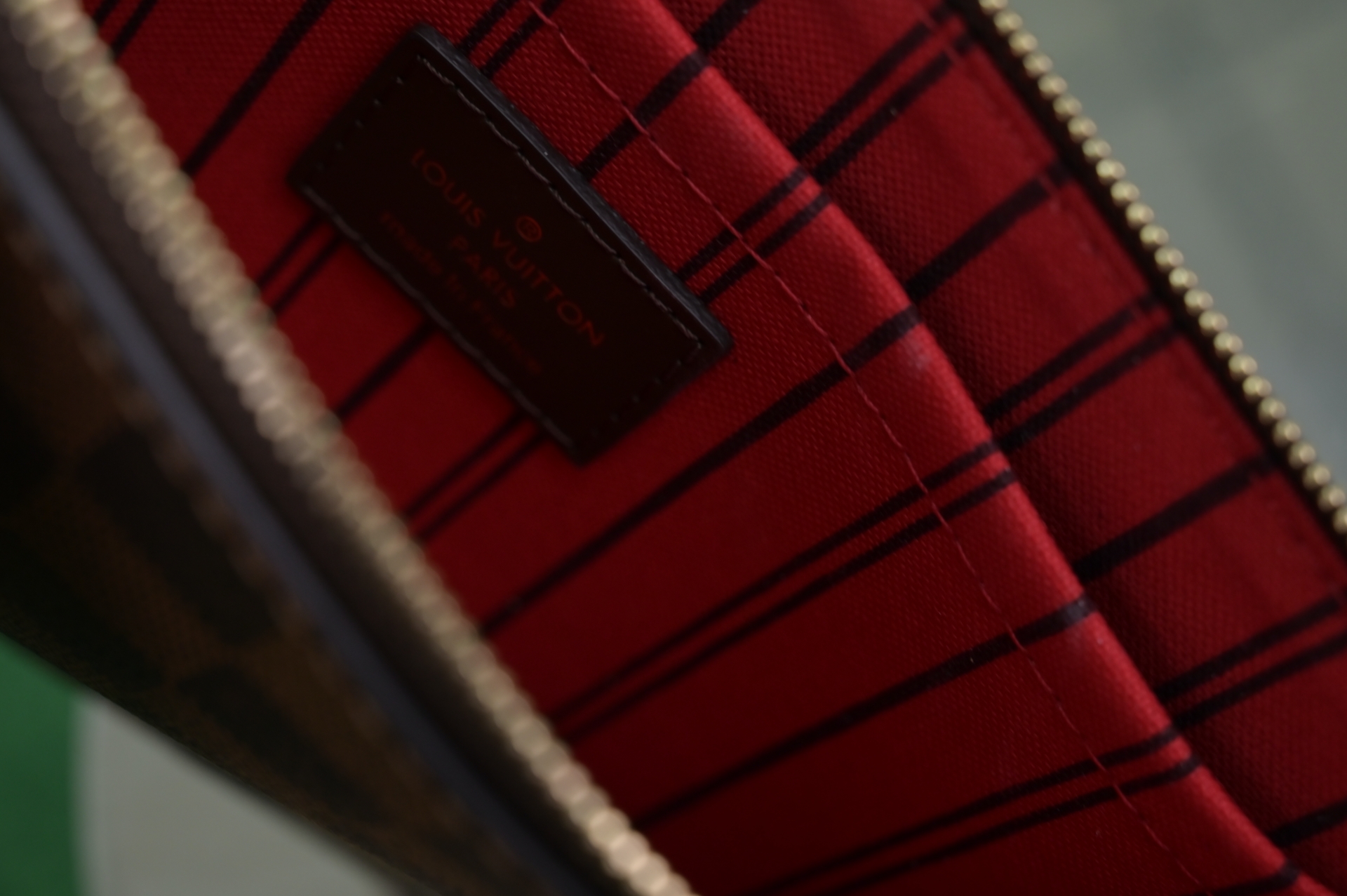 LOUIS VUITTON - finekick.vip
