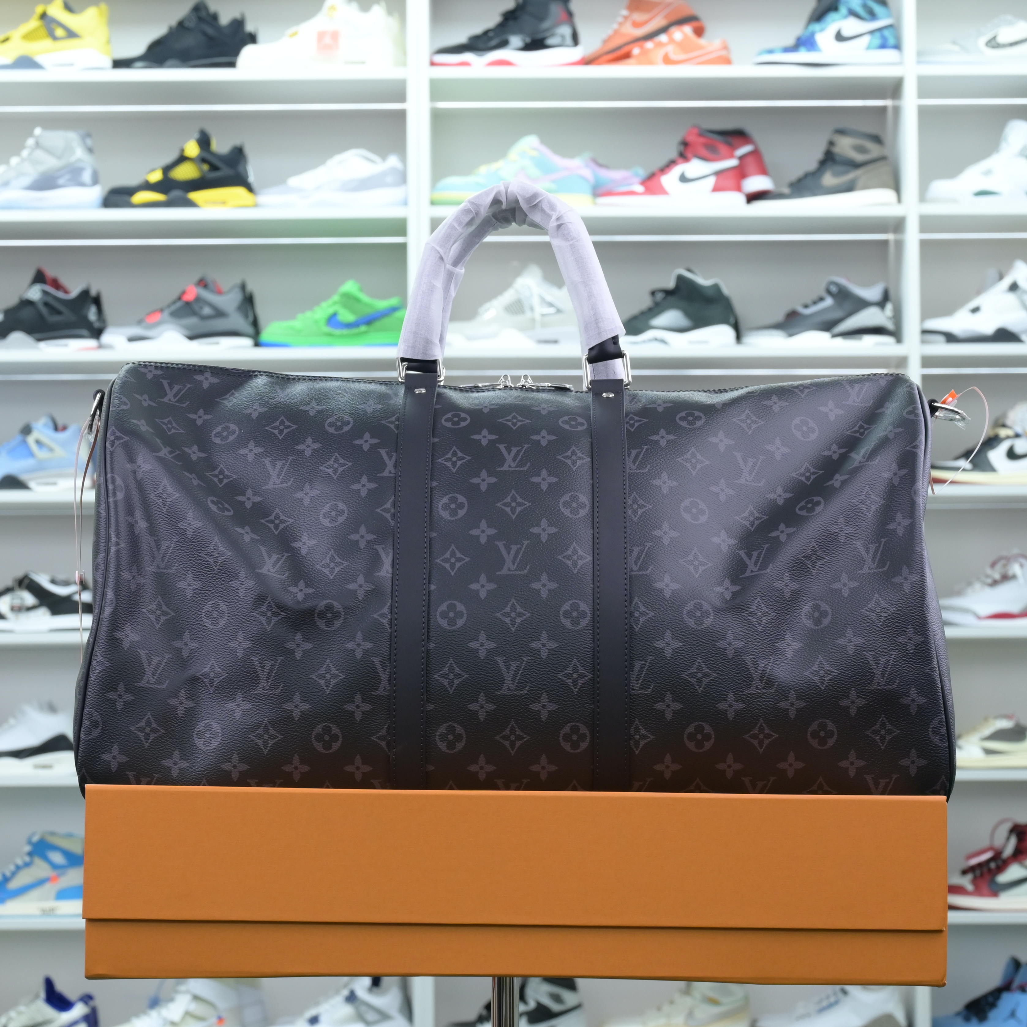 LOUIS VUITTON - finekick.vip