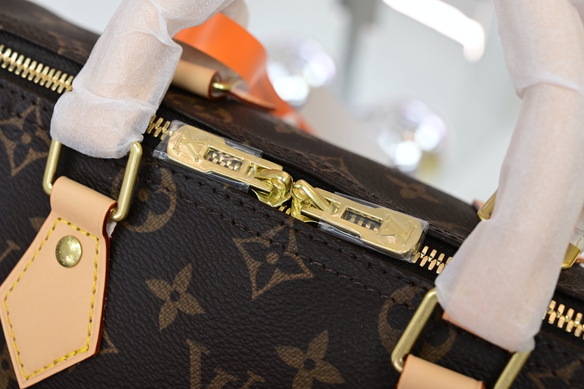 LOUIS VUITTON - finekick.vip