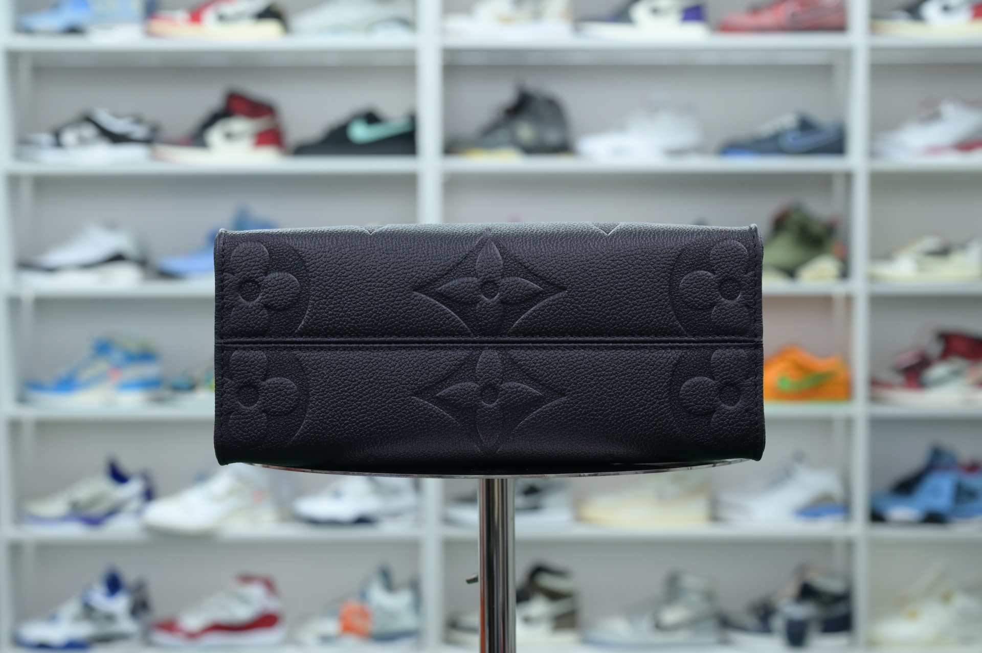 LOUIS VUITTON - finekick.vip