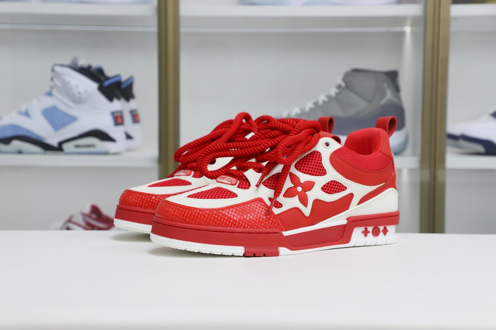 L/V  Trainer - finekick.vip