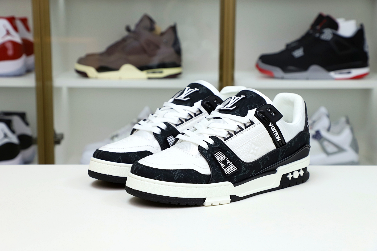 L/V  Trainer - finekick.vip