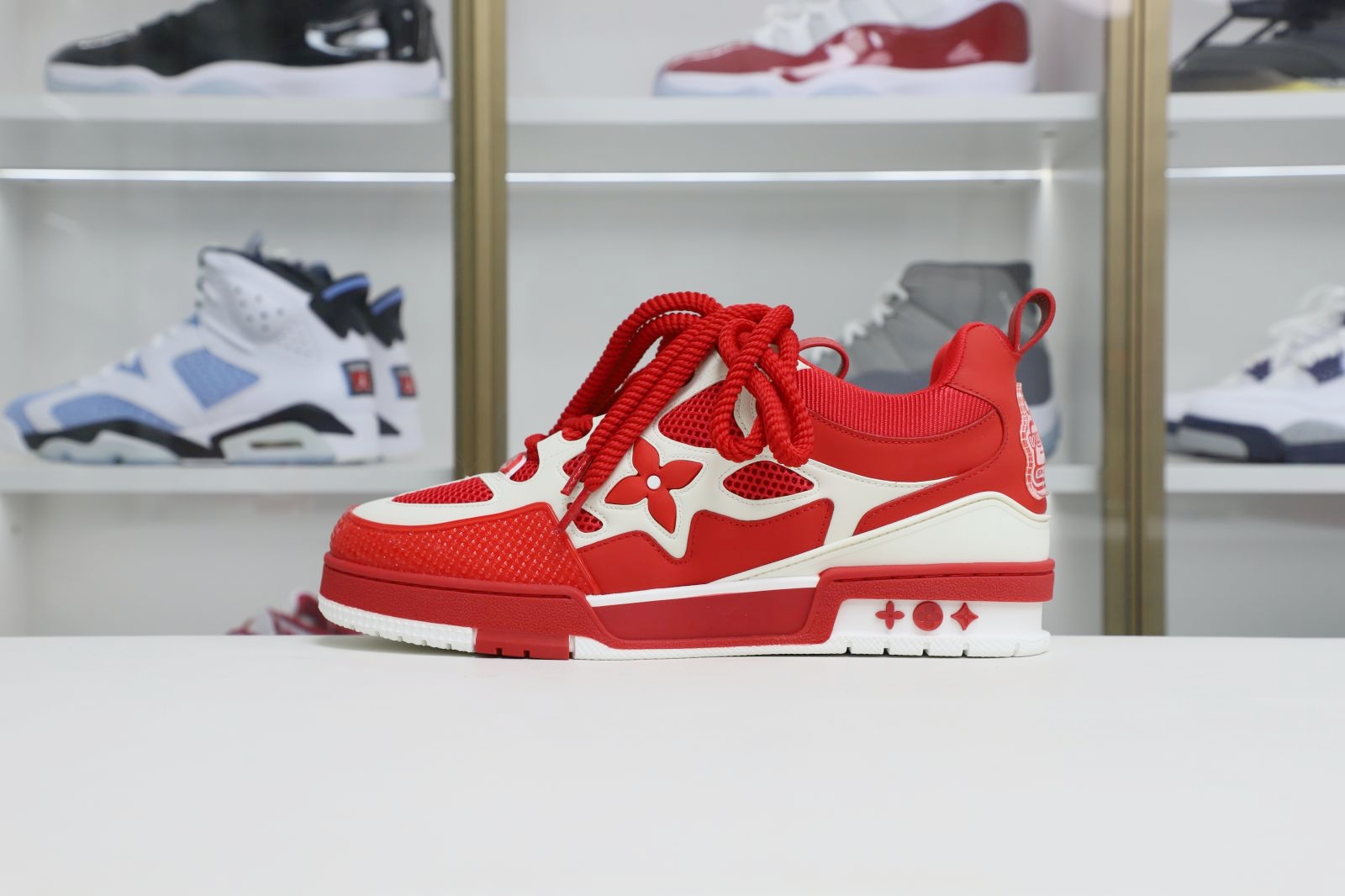 L/V  Trainer - finekick.vip