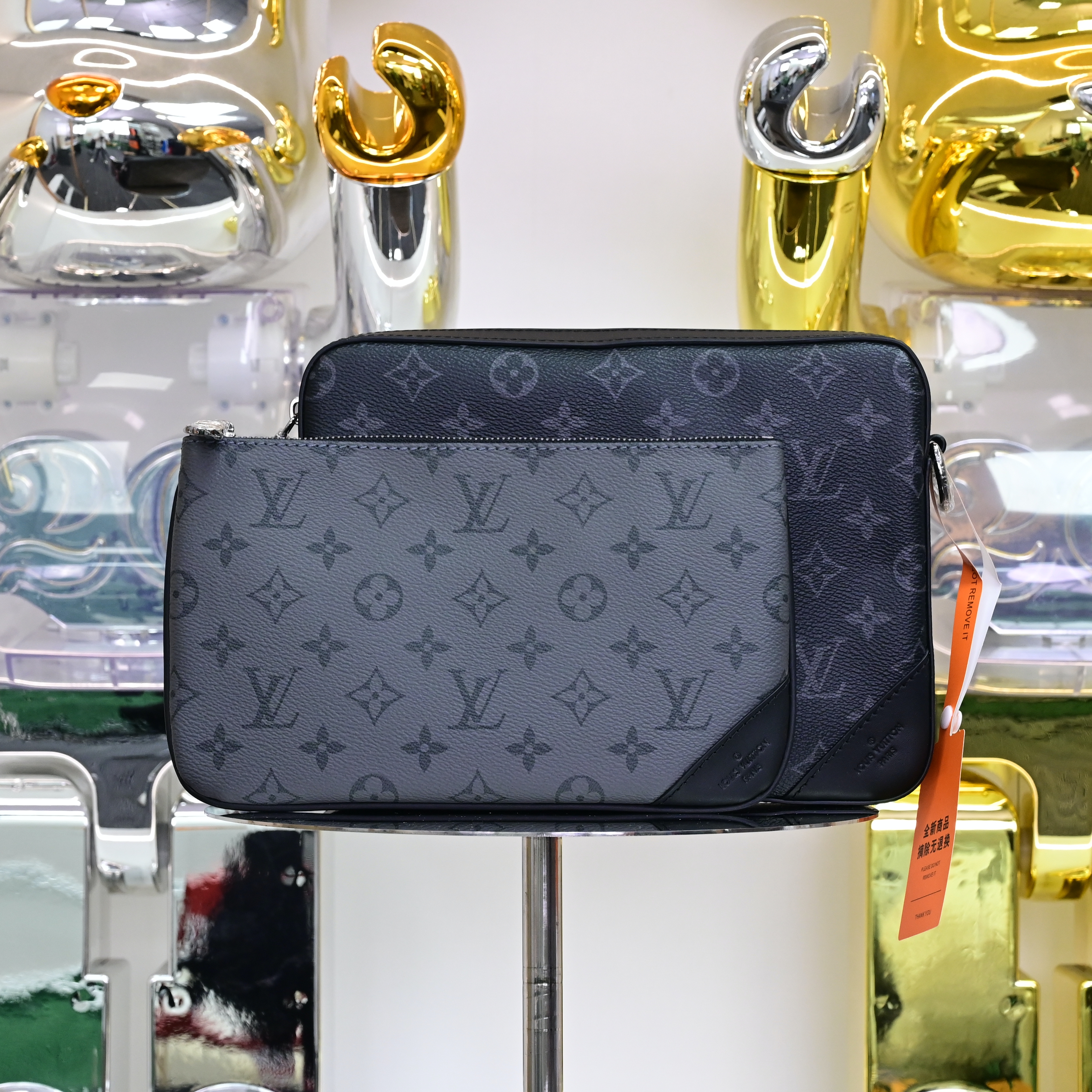 LOUIS VUITTON - finekick.vip