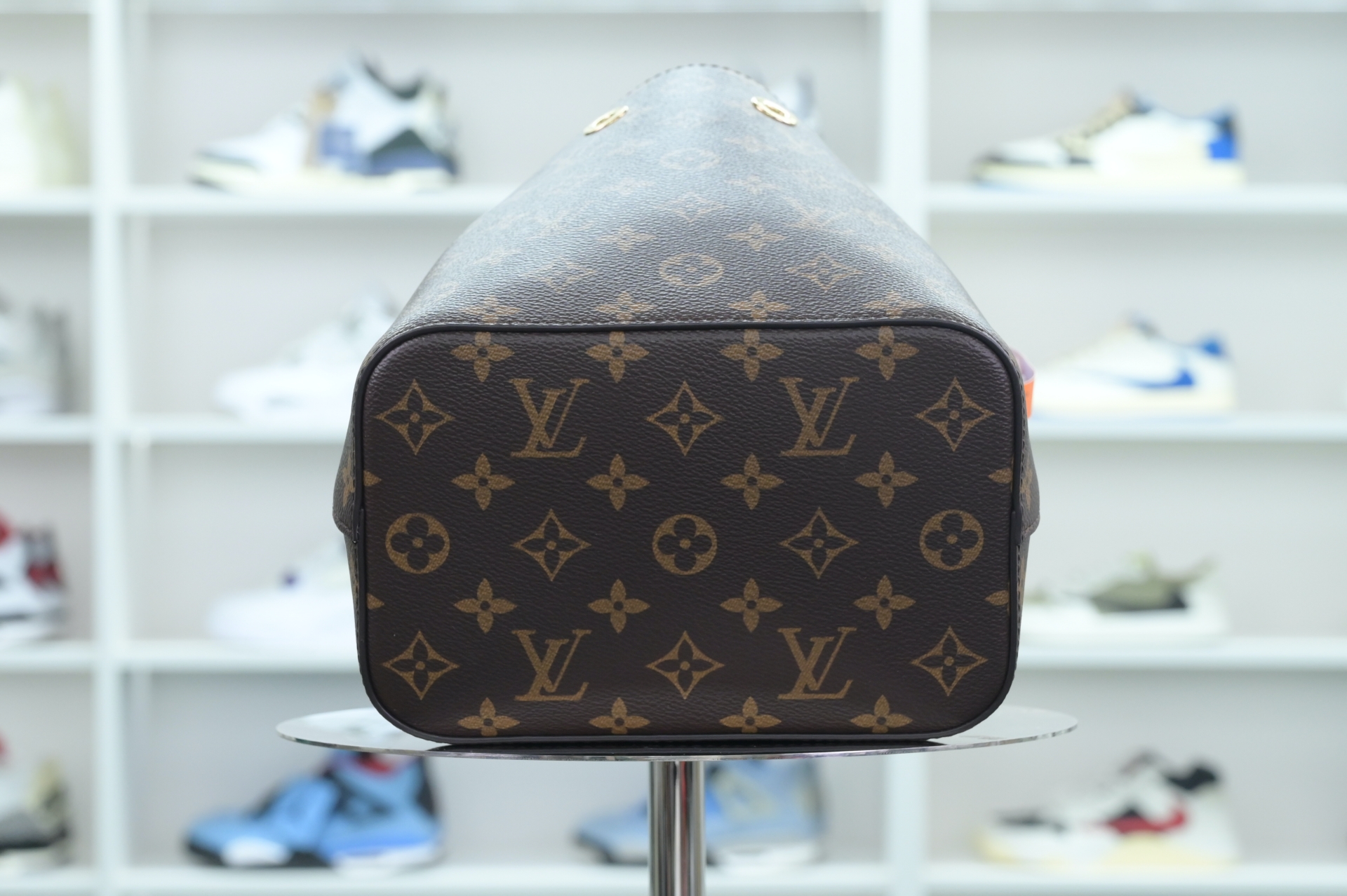 LOUIS VUITTON - finekick.vip