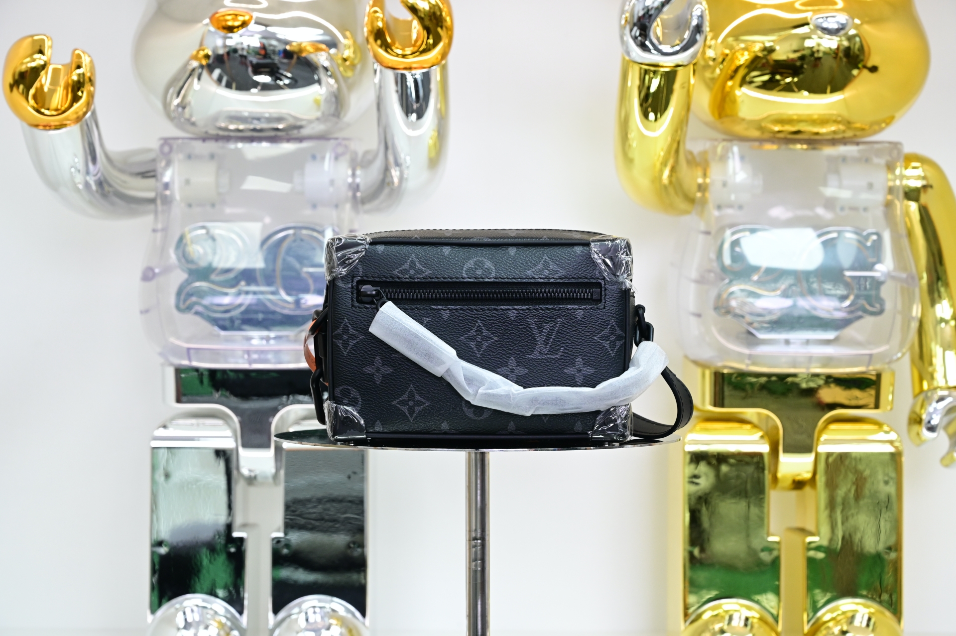 LOUIS VUITTON - finekick.vip
