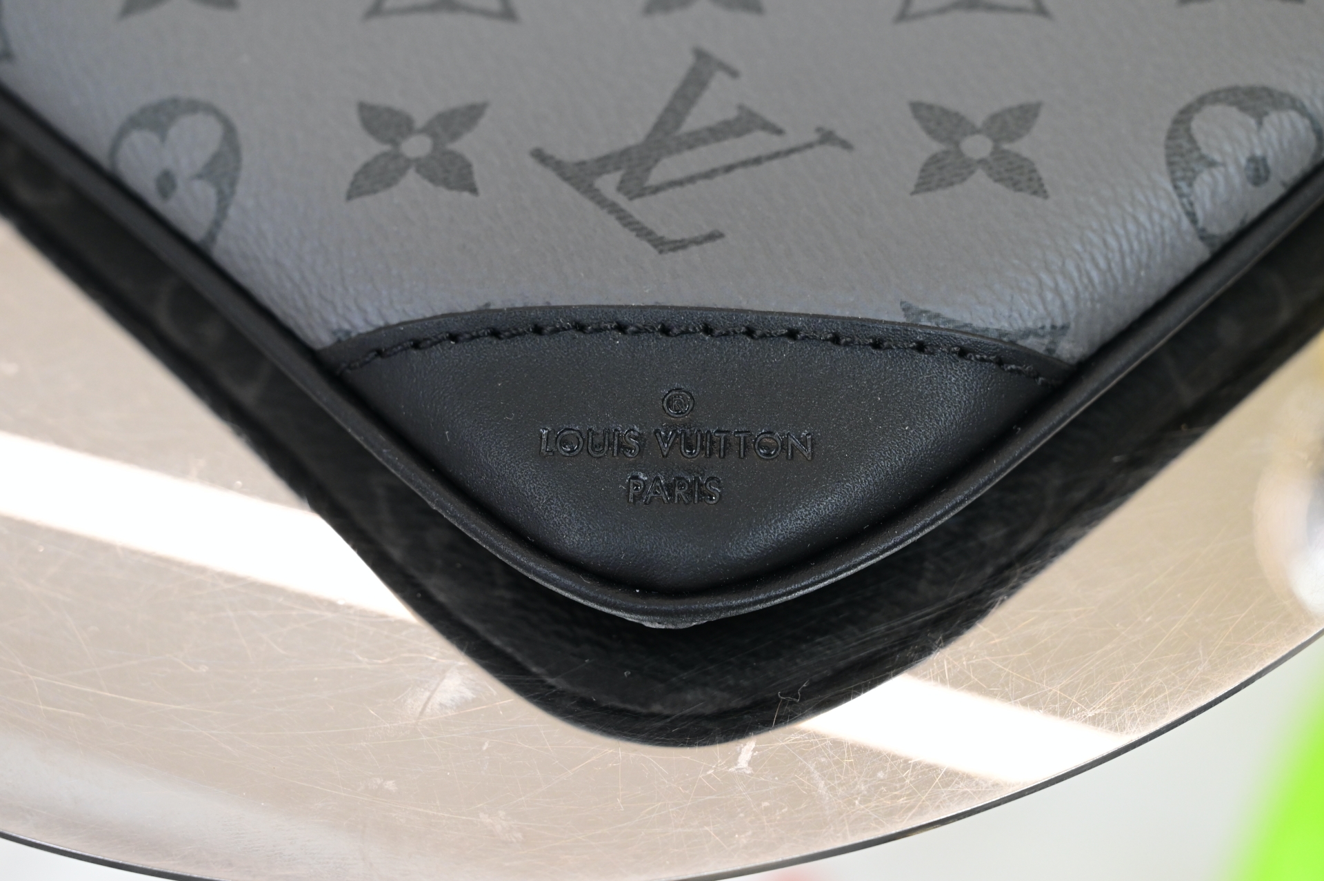 LOUIS VUITTON - finekick.vip