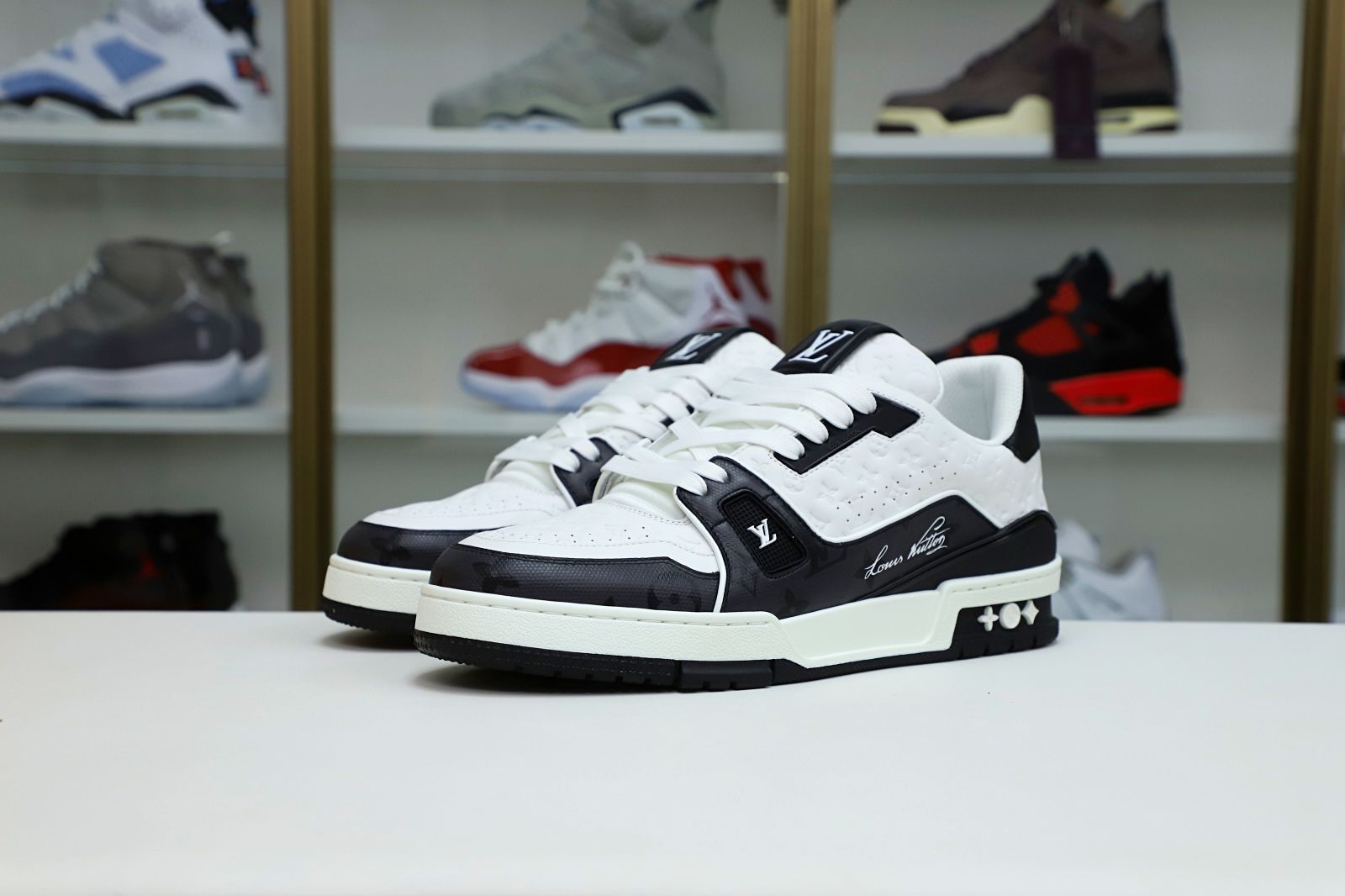 L/V  Trainer - finekick.vip