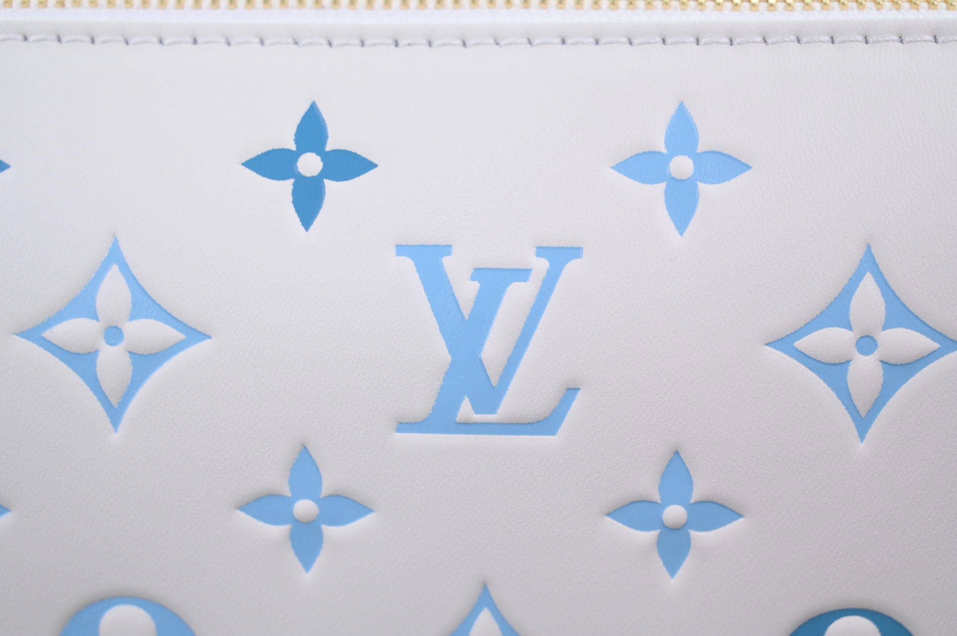 LOUIS VUITTON - finekick.vip