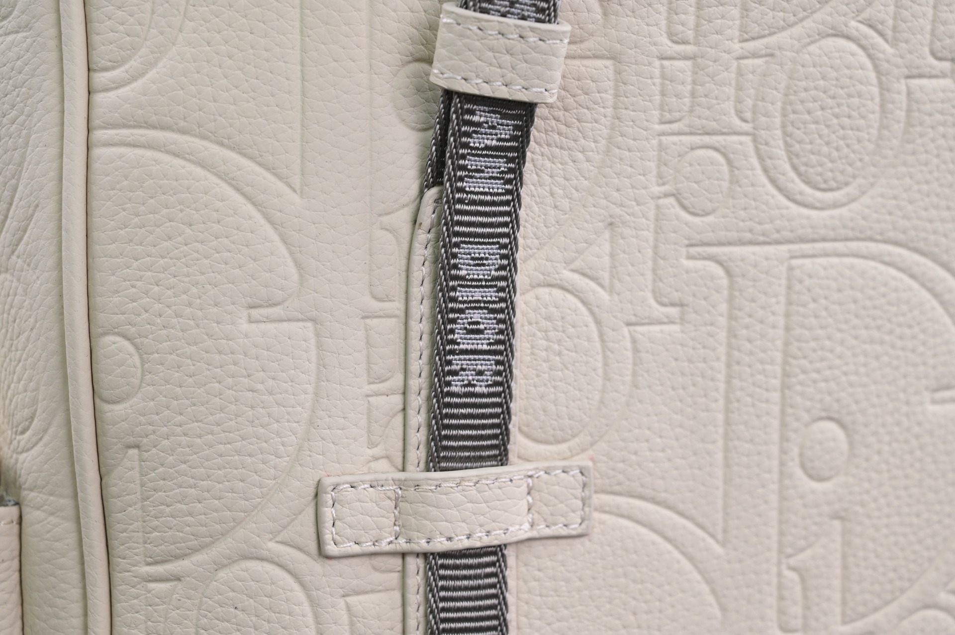DIOR - finekick.vip