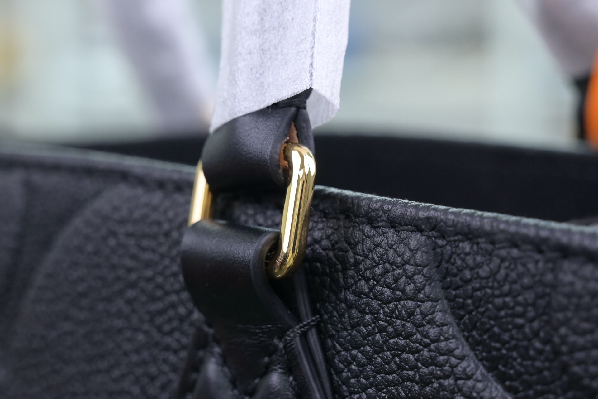 LOUIS VUITTON - finekick.vip