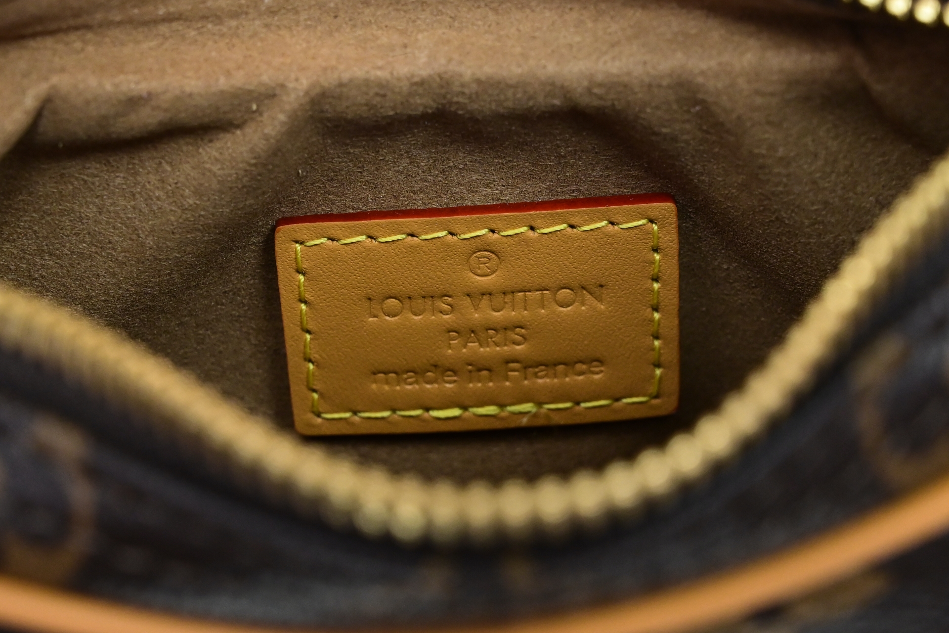 LOUIS VUITTON - finekick.vip