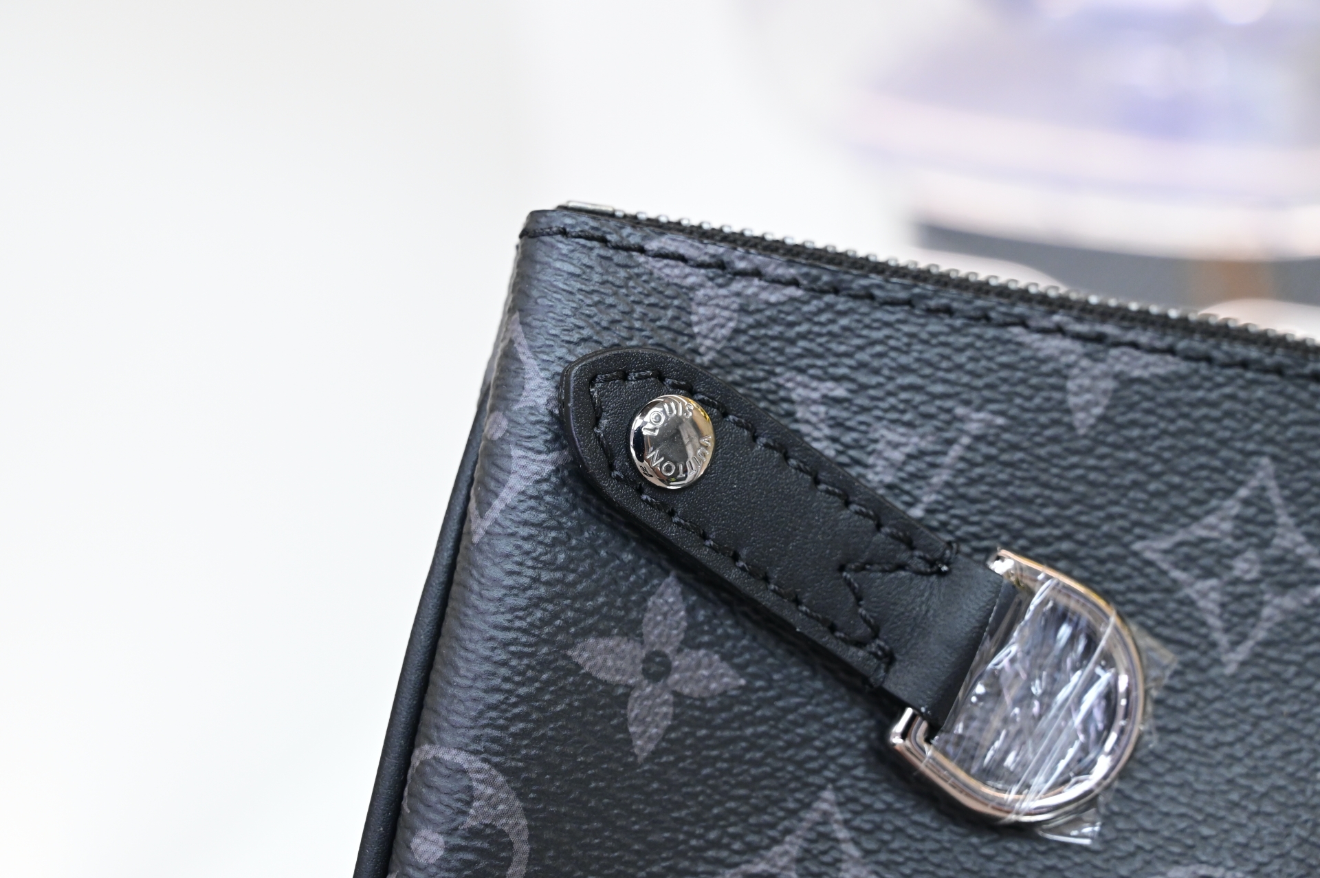 LOUIS VUITTON - finekick.vip