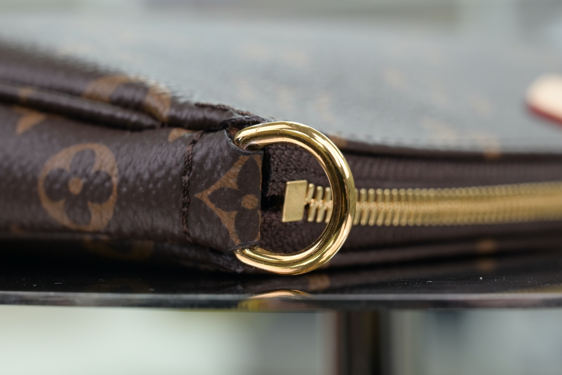 LOUIS VUITTON - finekick.vip