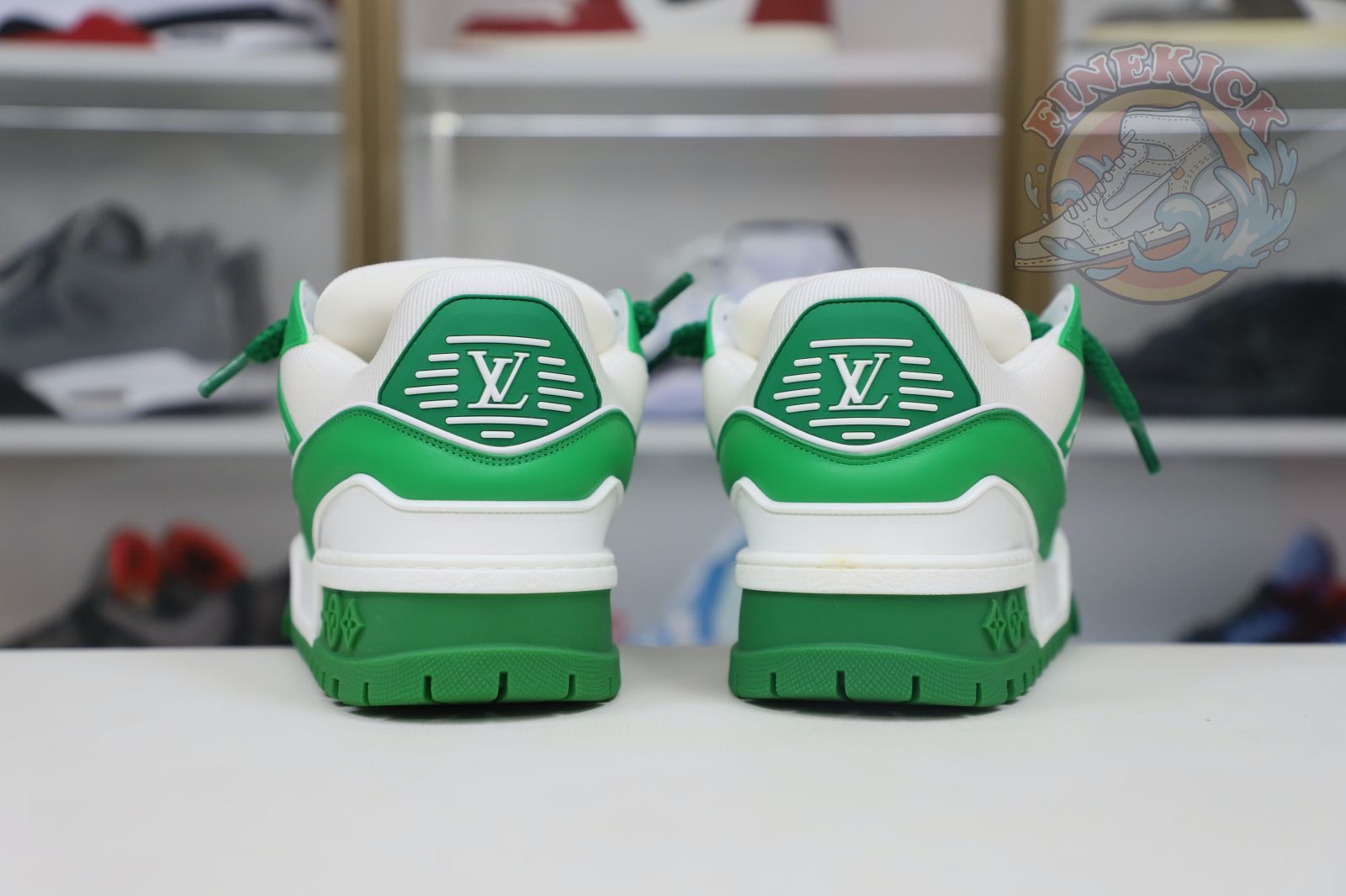 L/V  Trainer - finekick.vip