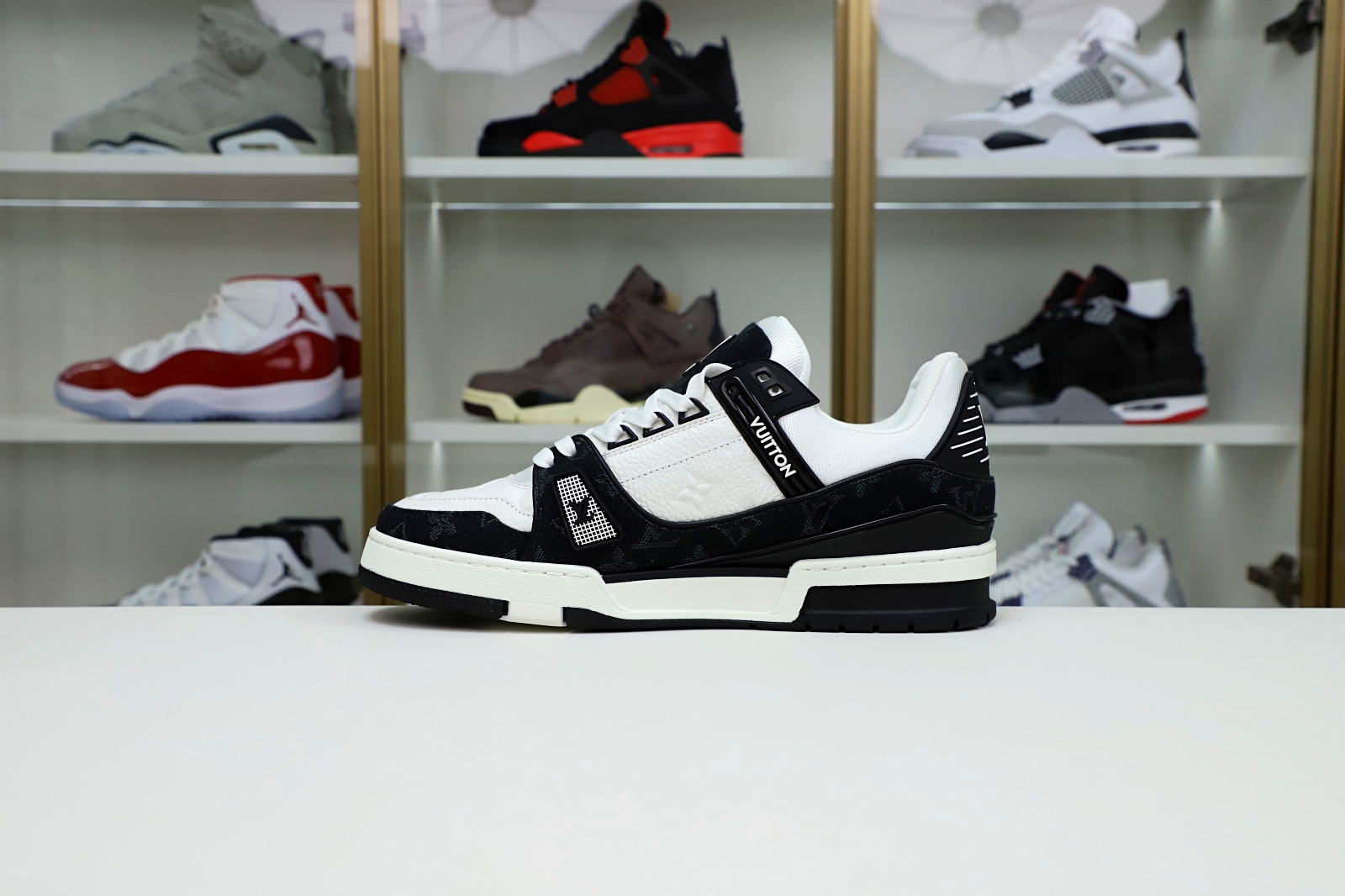 L/V  Trainer - finekick.vip