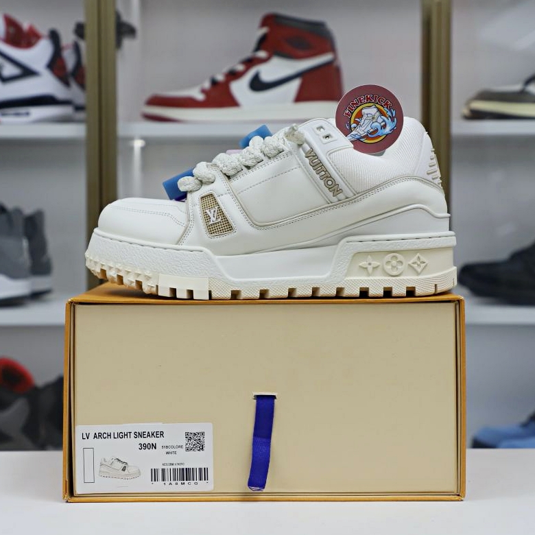 L/V  Trainer - finekick.vip