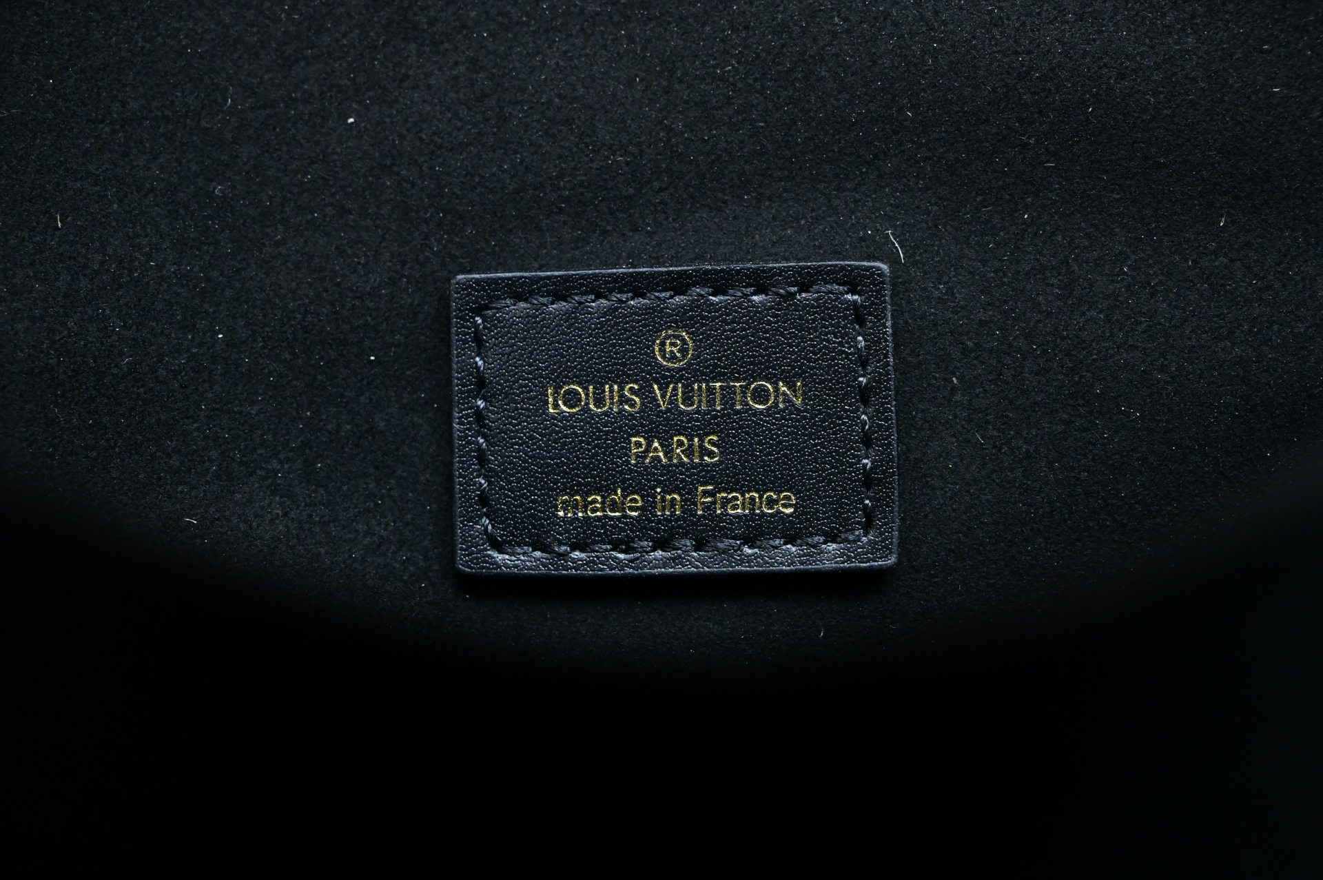 LOUIS VUITTON - finekick.vip