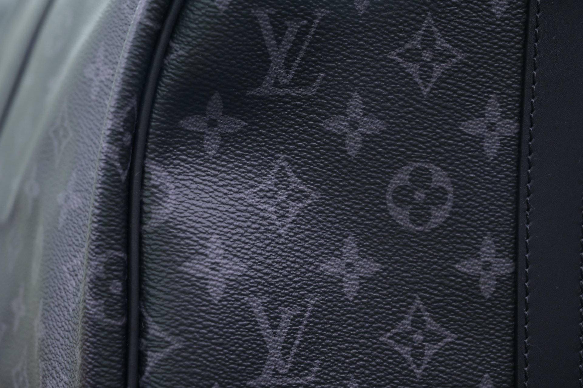 LOUIS VUITTON - finekick.vip