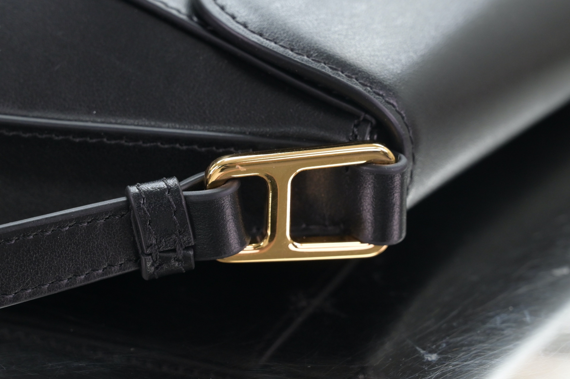 PRADA - finekick.vip