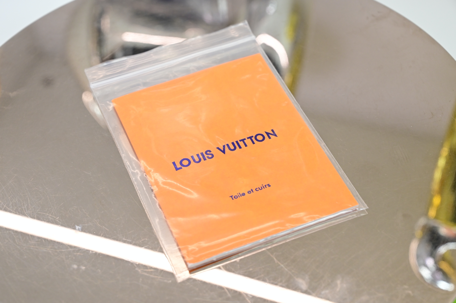 LOUIS VUITTON - finekick.vip