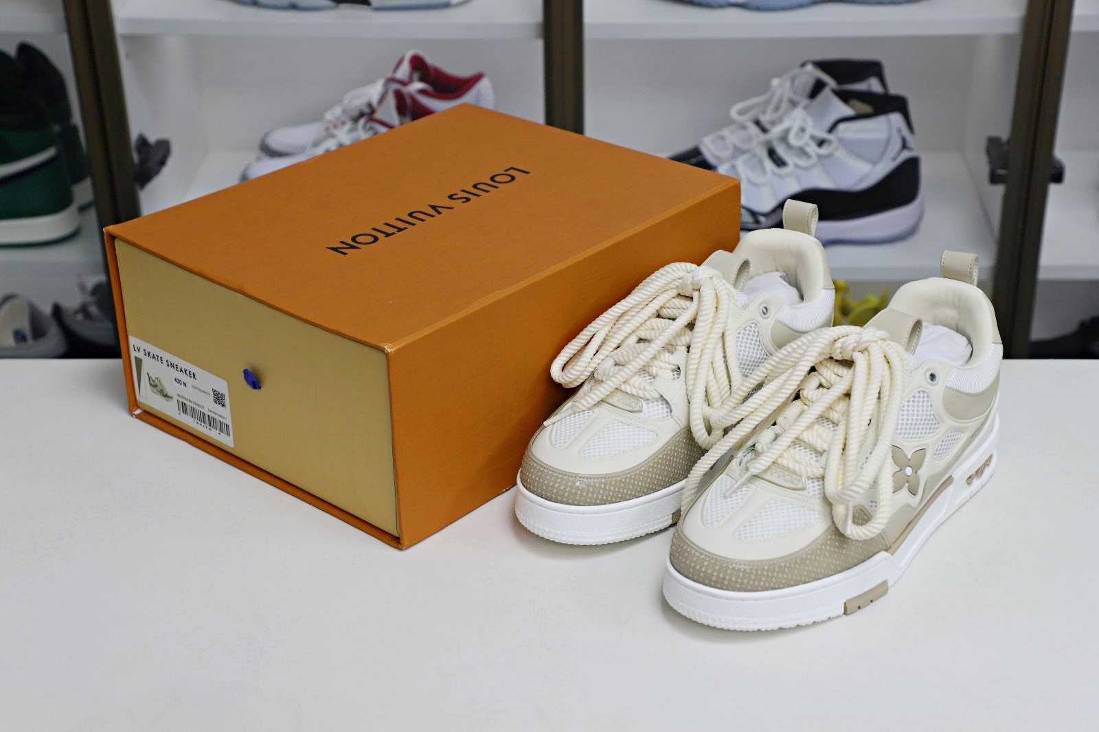 L/V  Trainer - finekick.vip