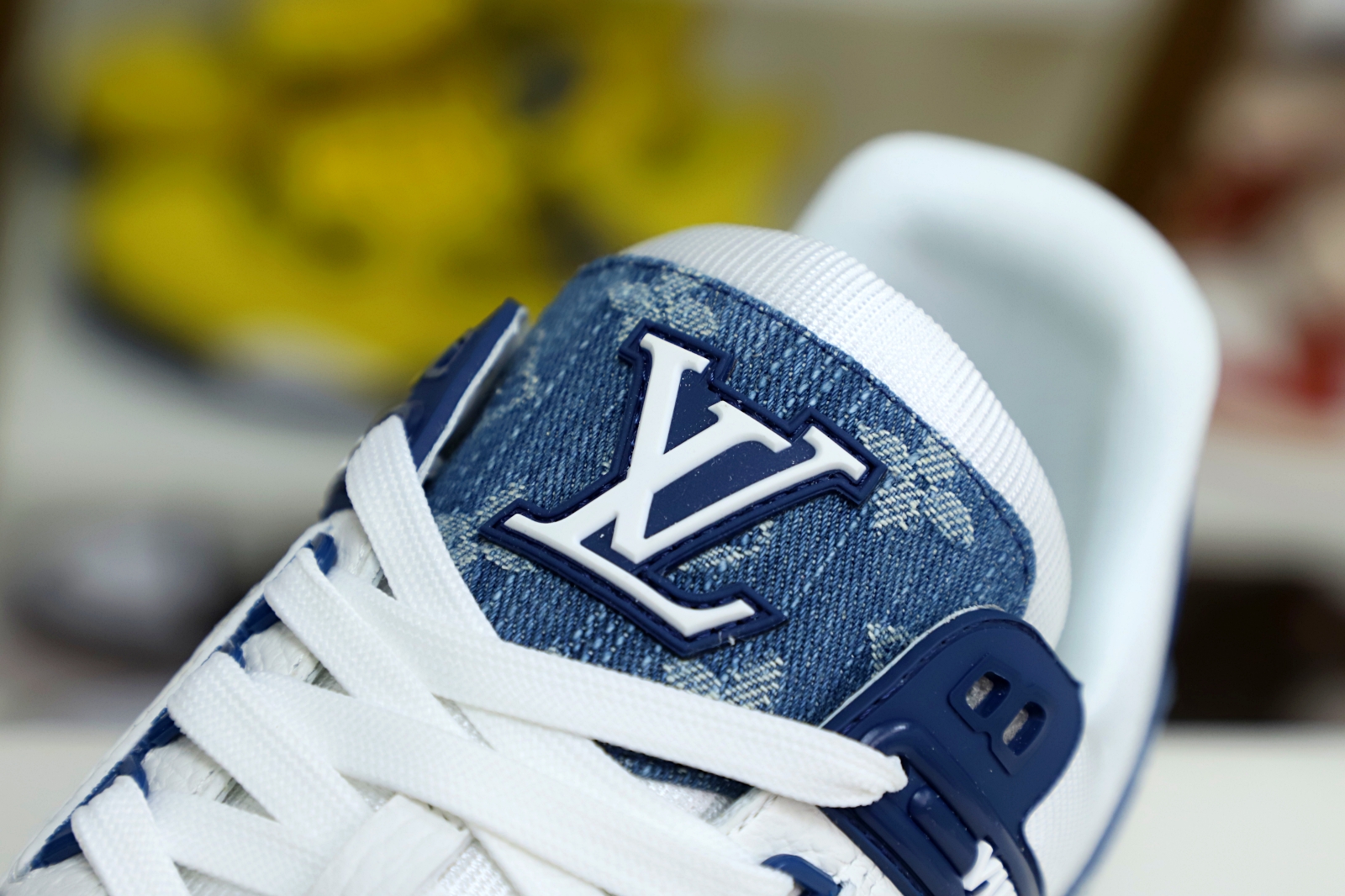 L/V  Trainer - finekick.vip