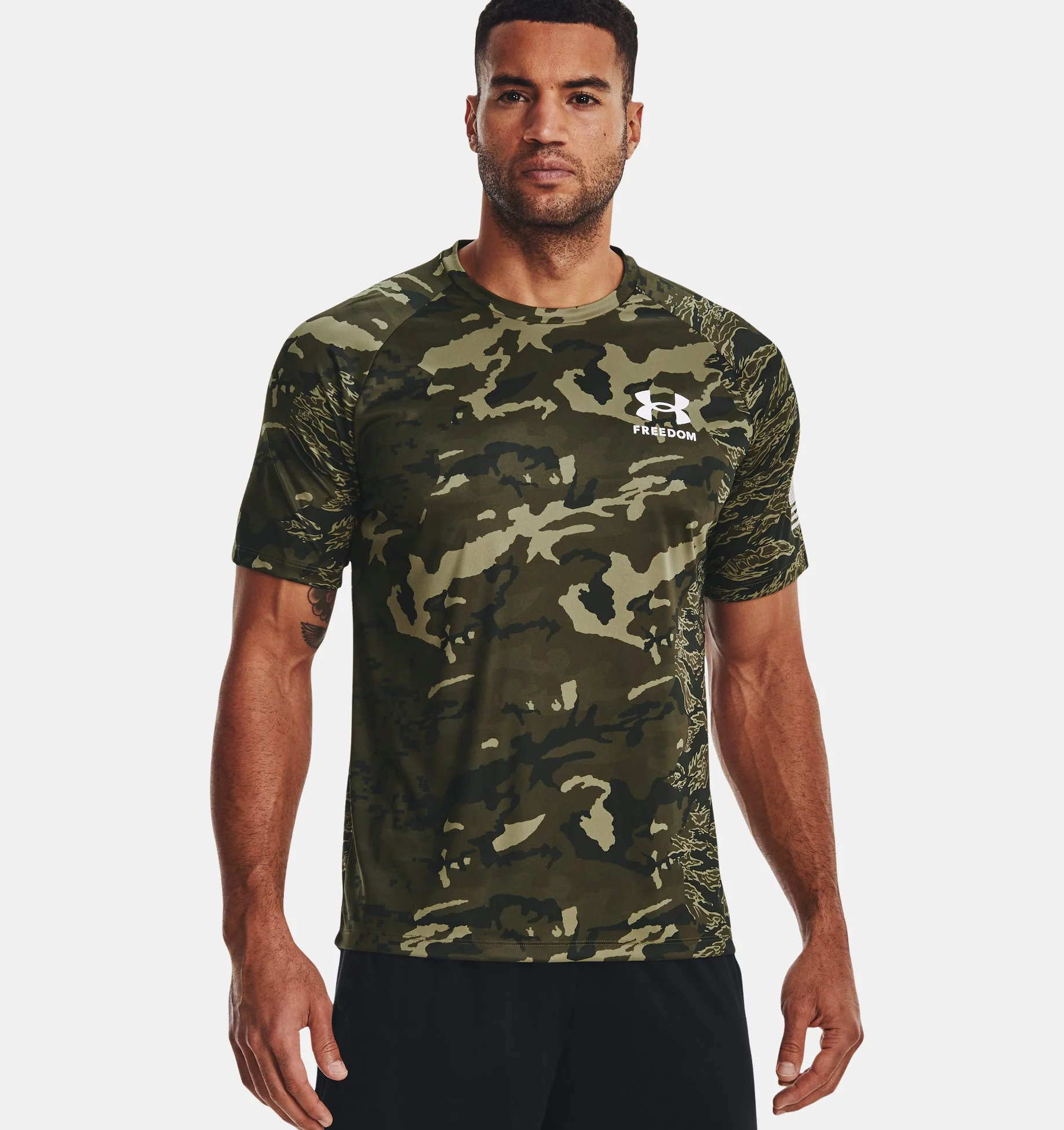 Under Armour 1377055390SM Freedom Tech Mens Size SM OD Green Camo T-Shirt