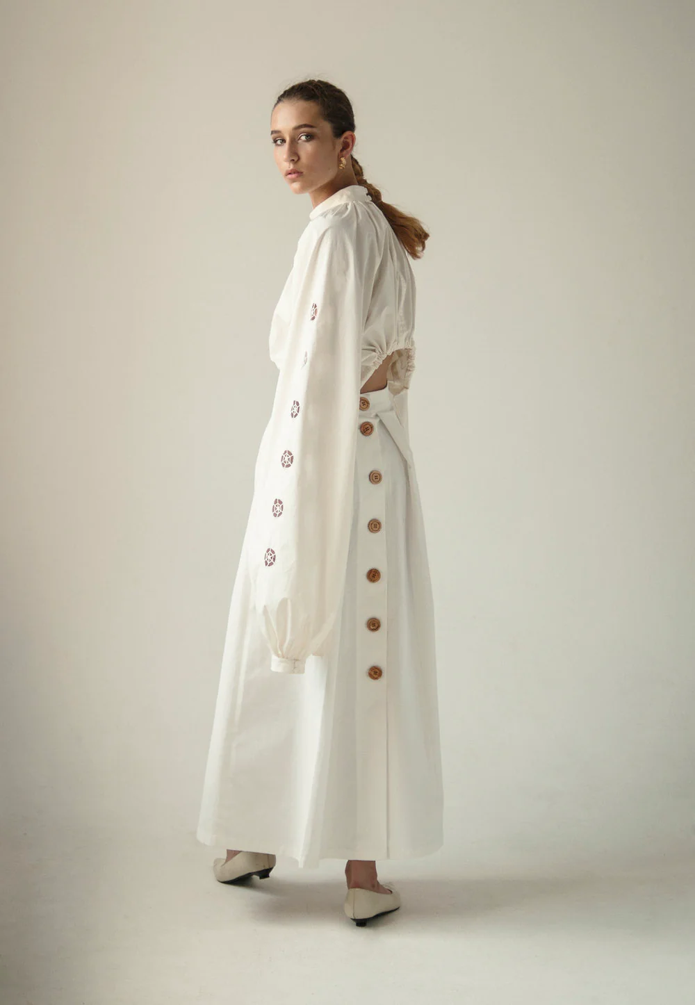 Wooden Buttons Skirt White